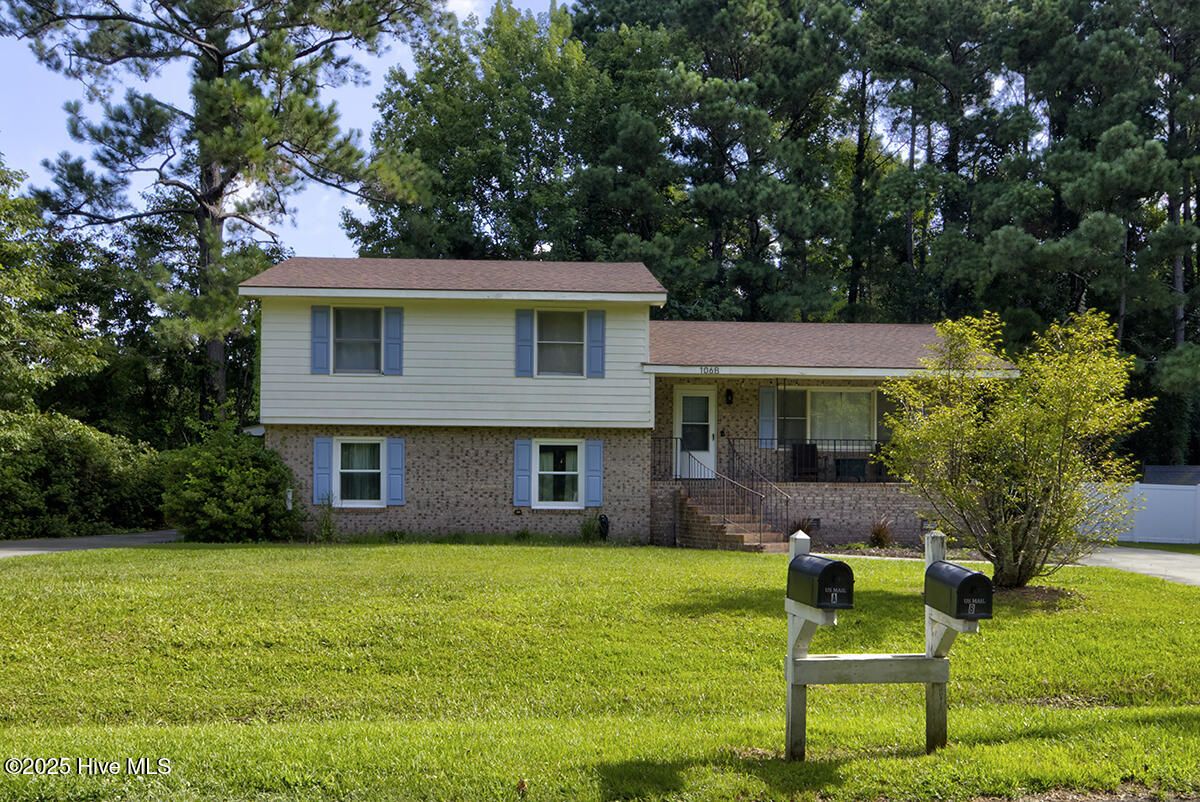 106 Yulan Drive Property Photo 1