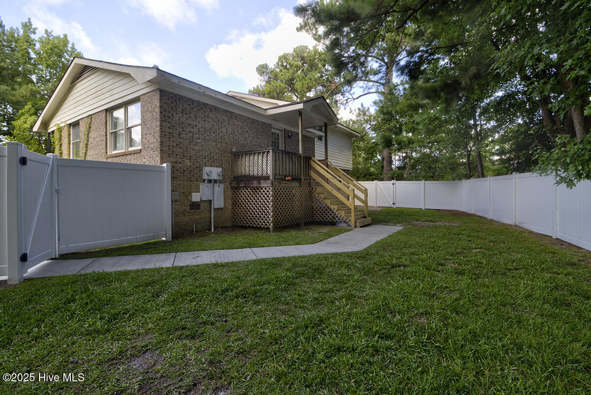 106 Yulan Drive Property Photo 16