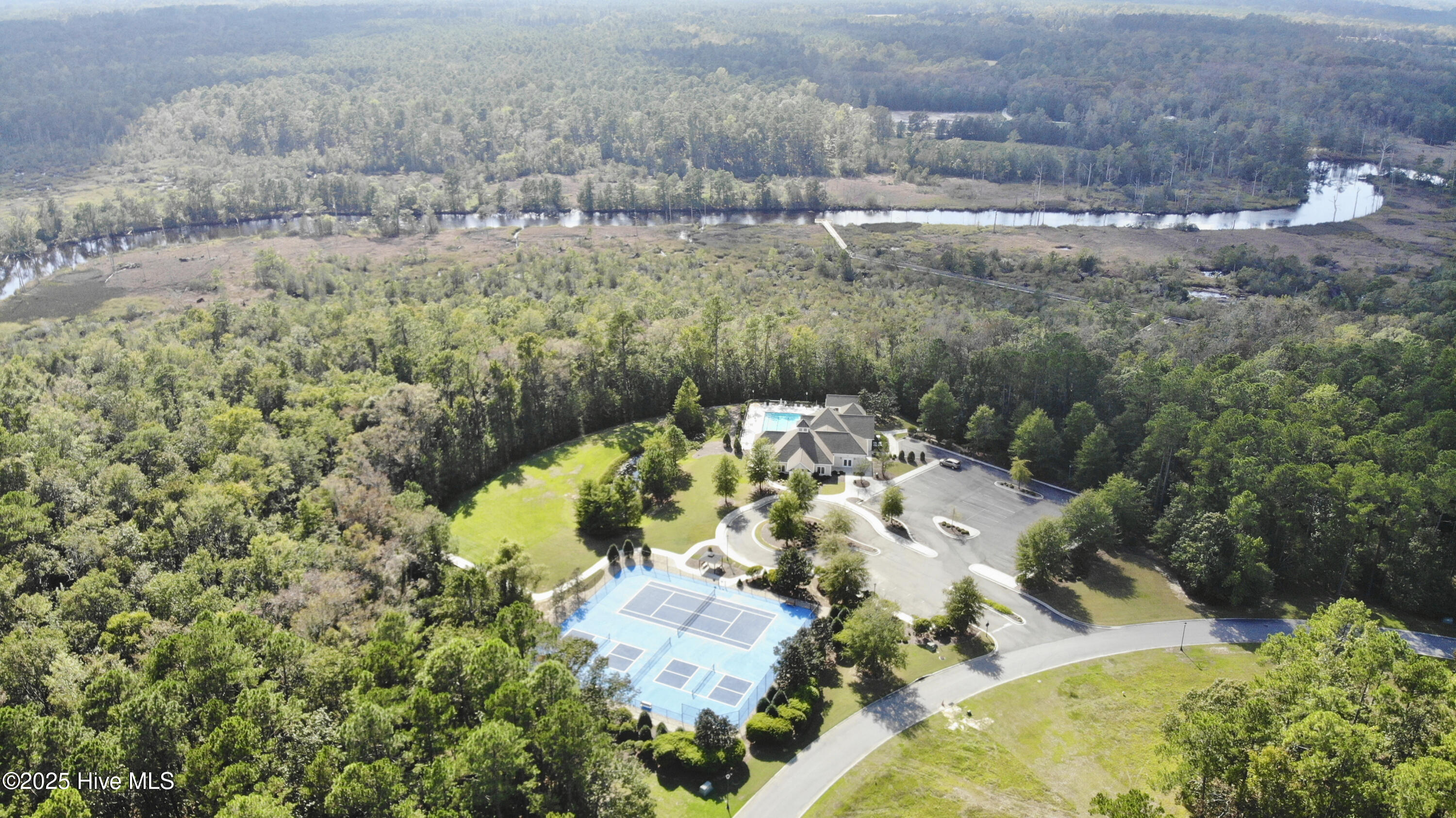 990 Ashburton Road Property Photo 3
