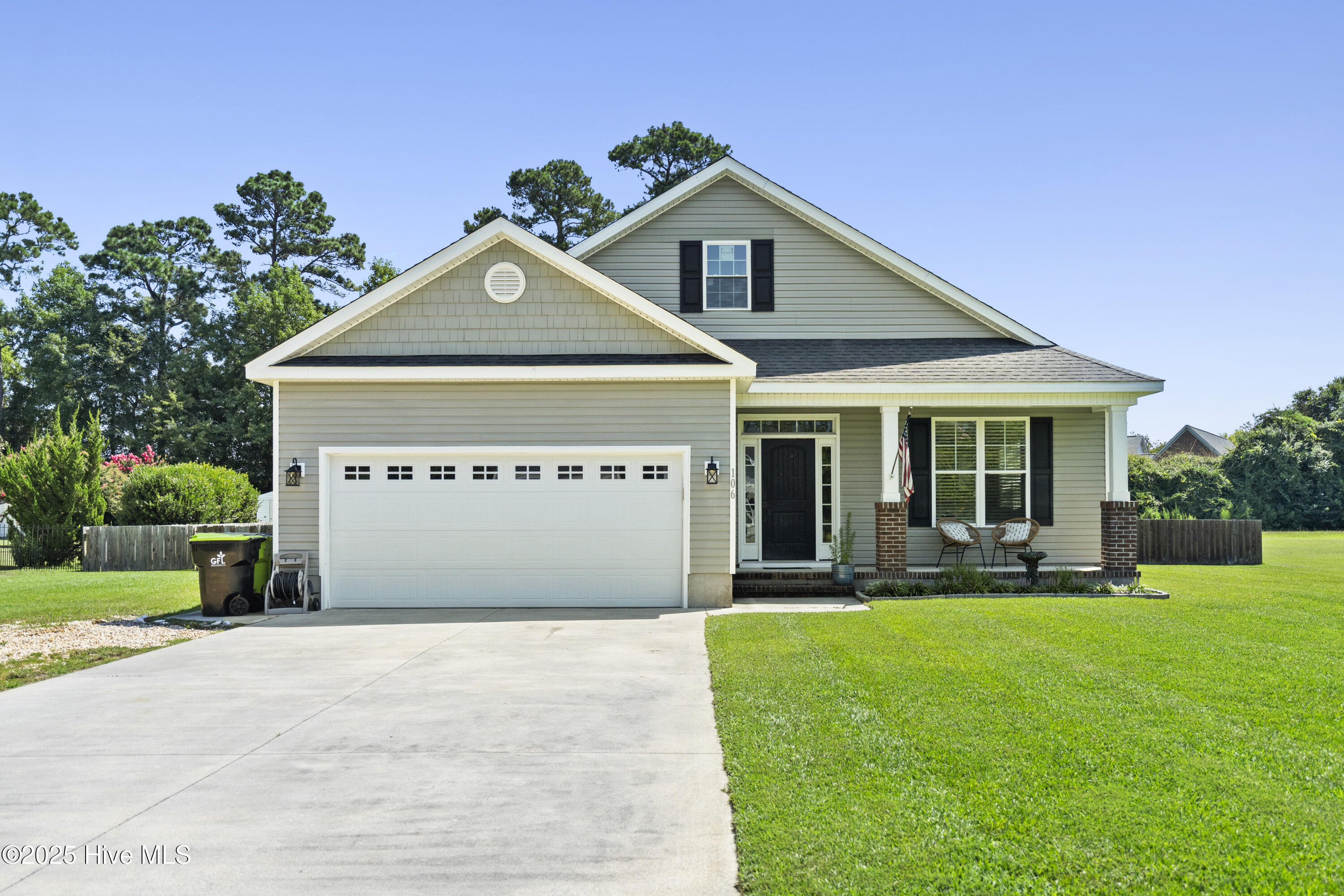 106 Neptune Court Property Photo 1