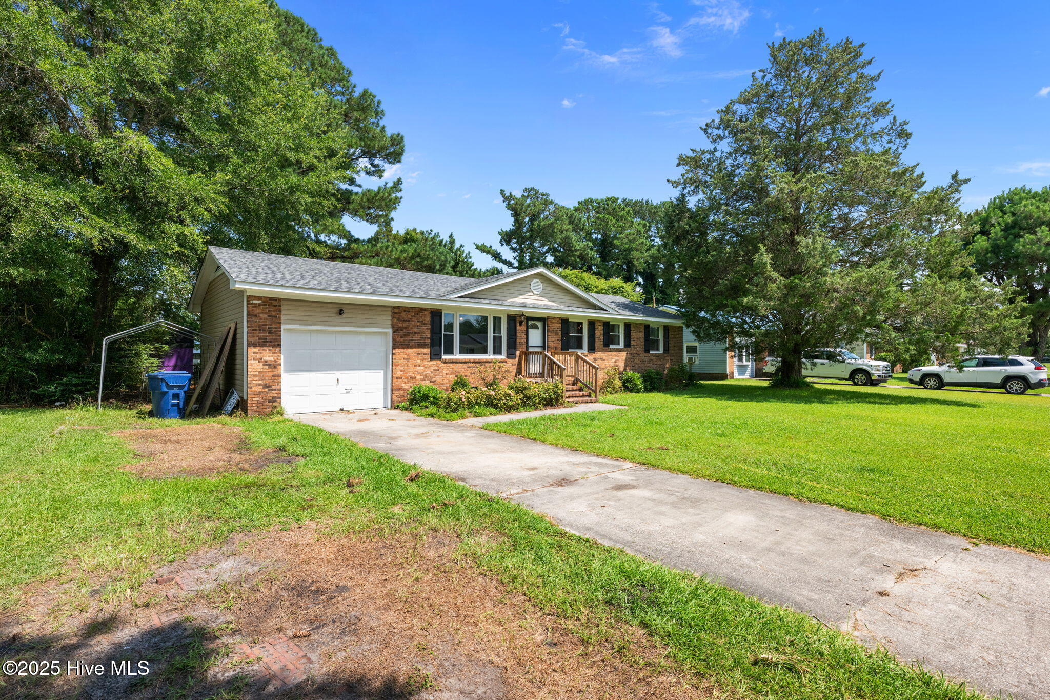 205 Forest View Drive Property Photo 3