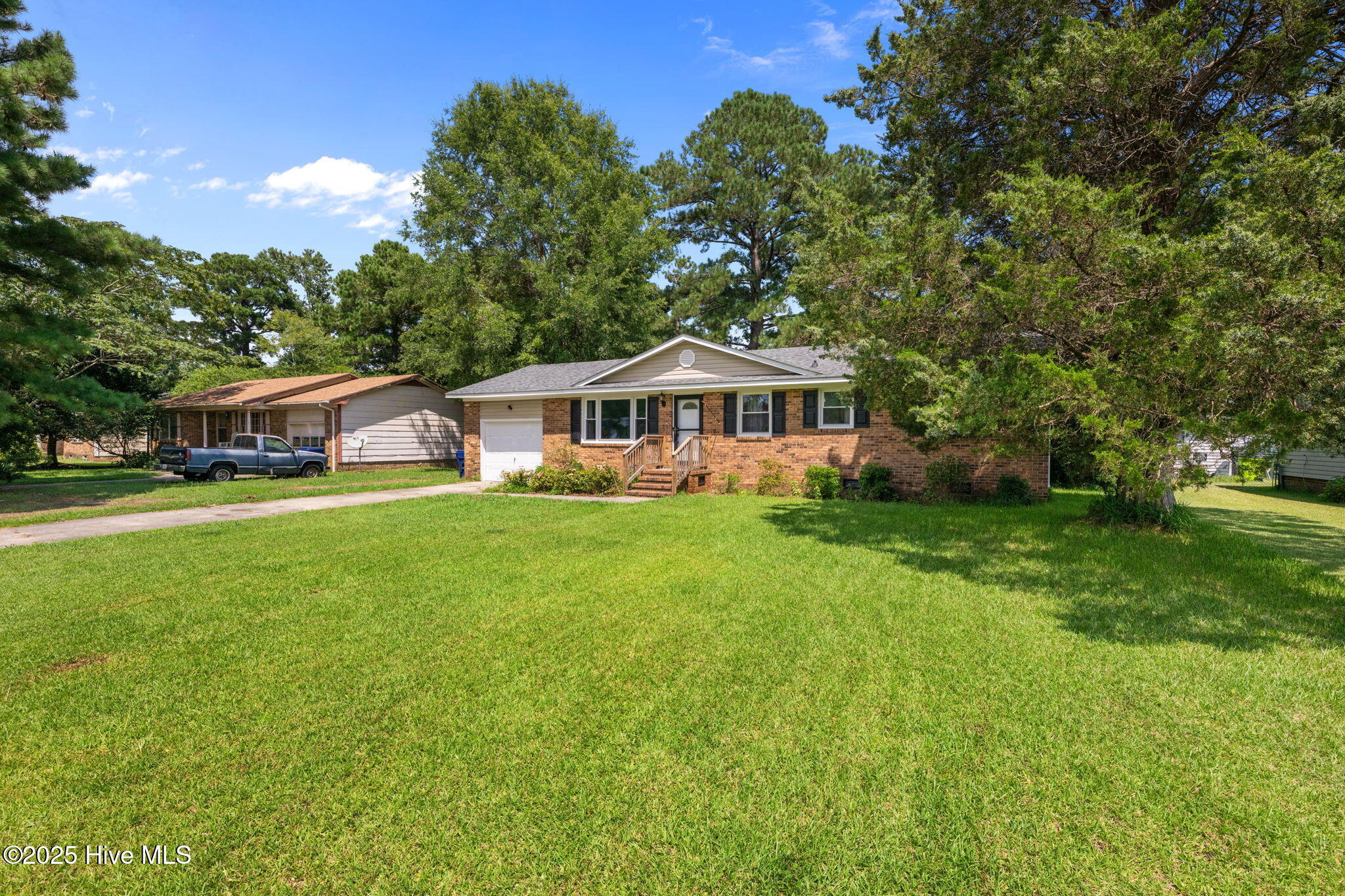 205 Forest View Drive Property Photo 4