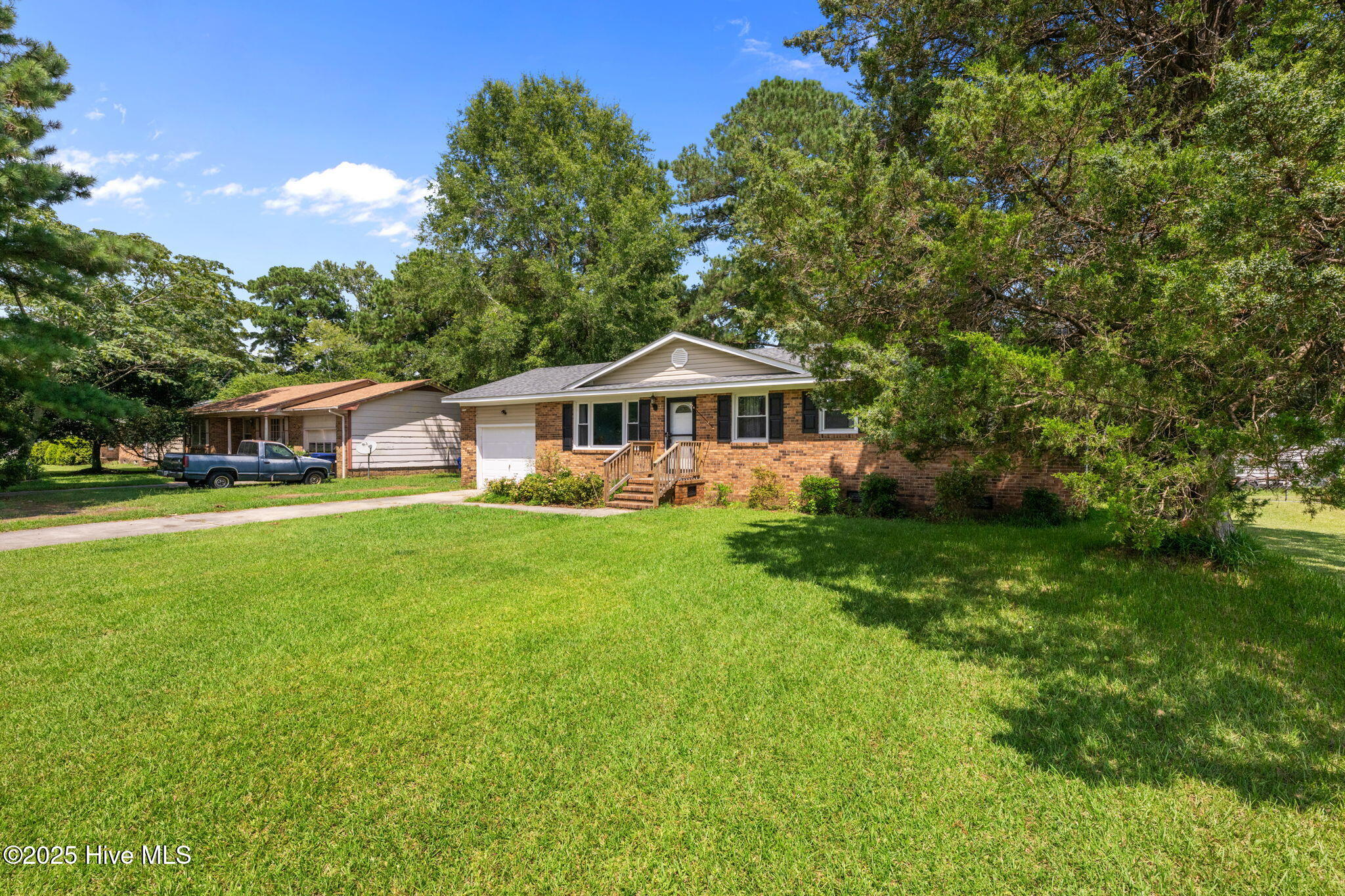 205 Forest View Drive Property Photo 5
