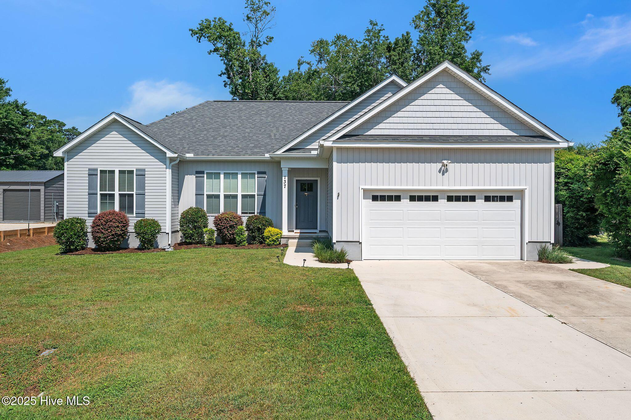 137 Salem Court Property Photo 1