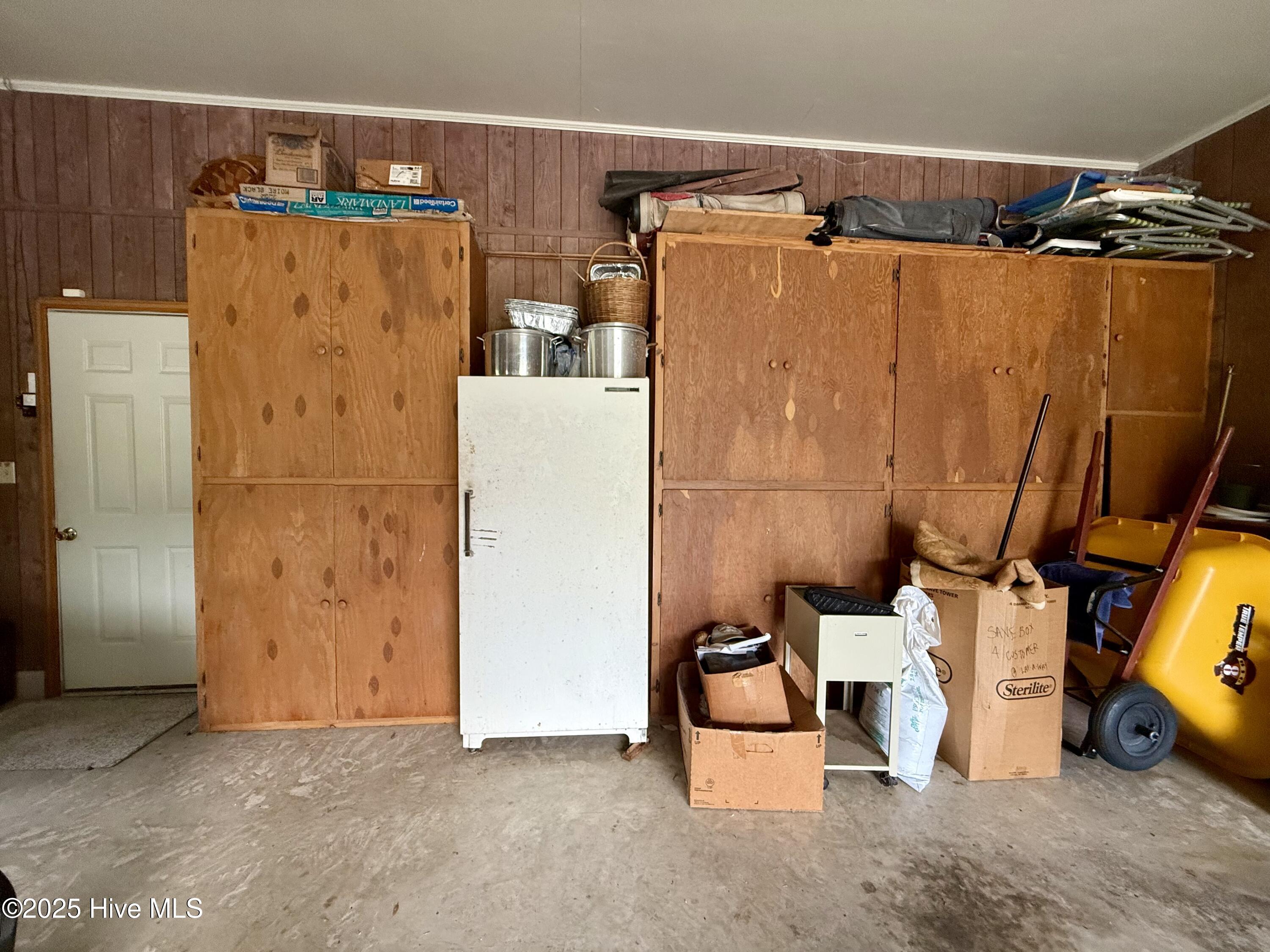 901 School Drive Property Photo 19