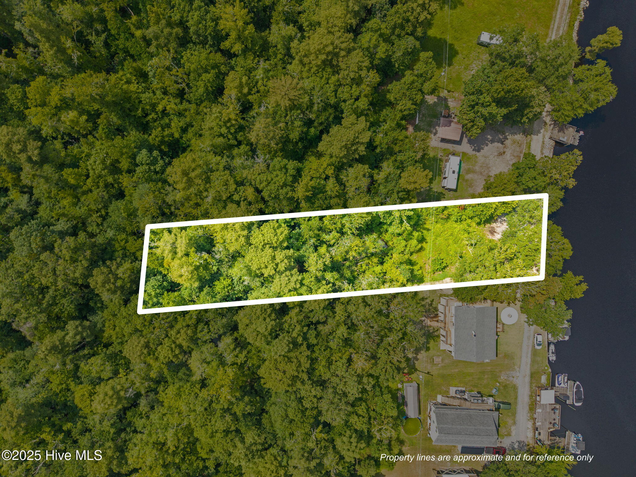 40 S Holly Shelter Estates Road Property Photo 1