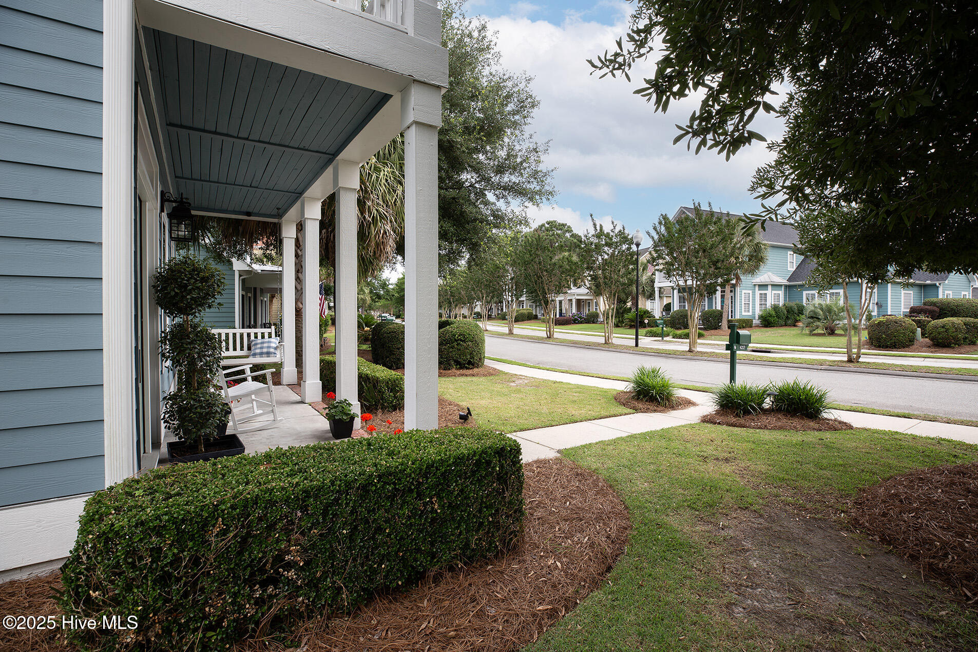 4217 Pine Hollow Drive Property Photo 6