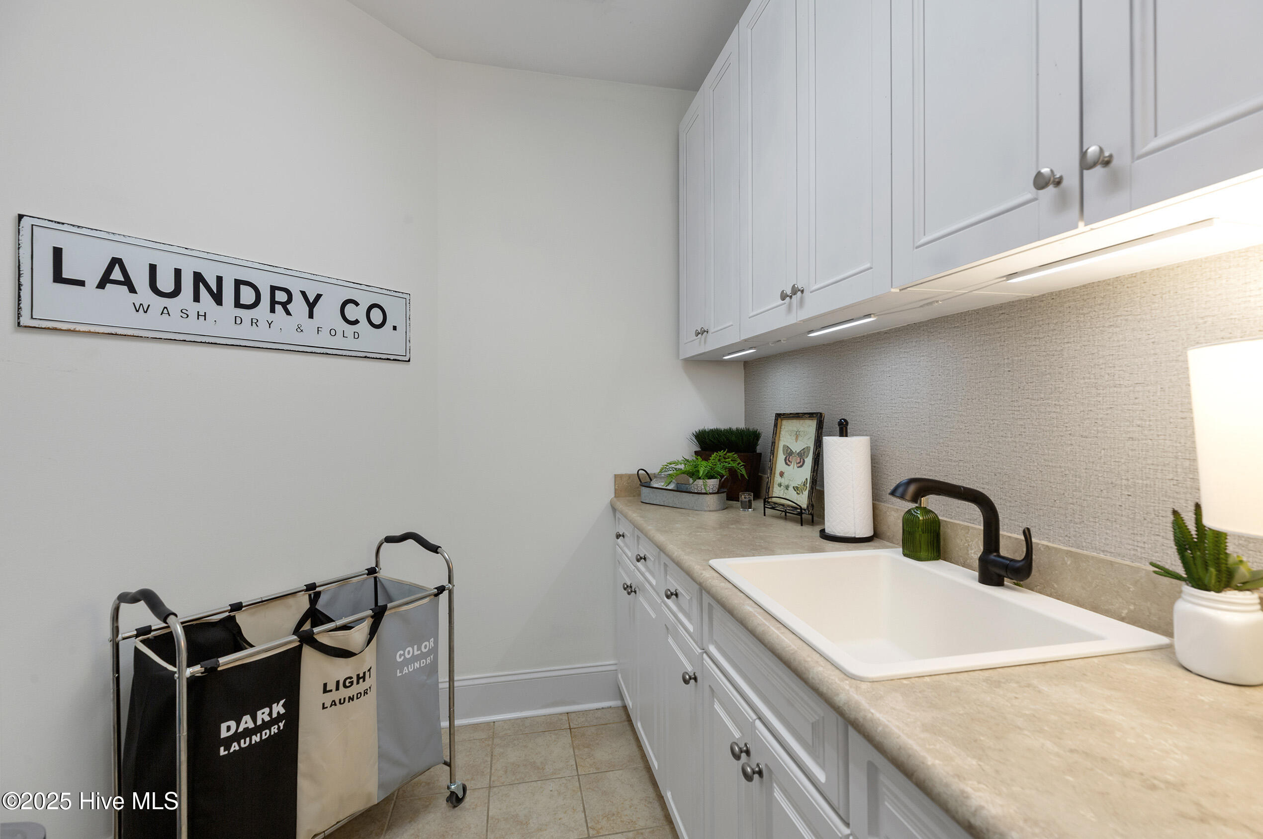 4217 Pine Hollow Drive Property Photo 26