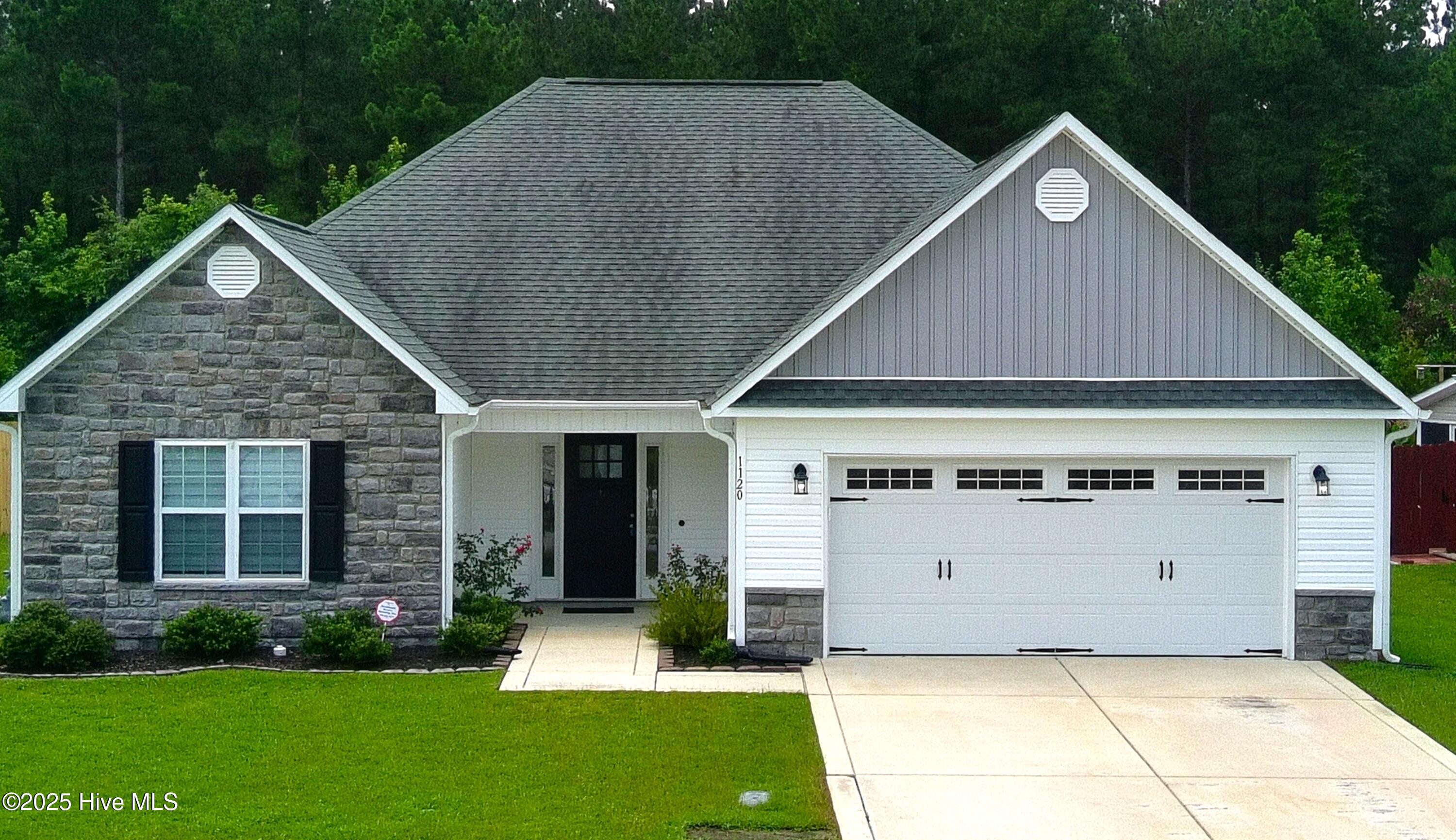 1120 Amberjack Court Property Photo 1