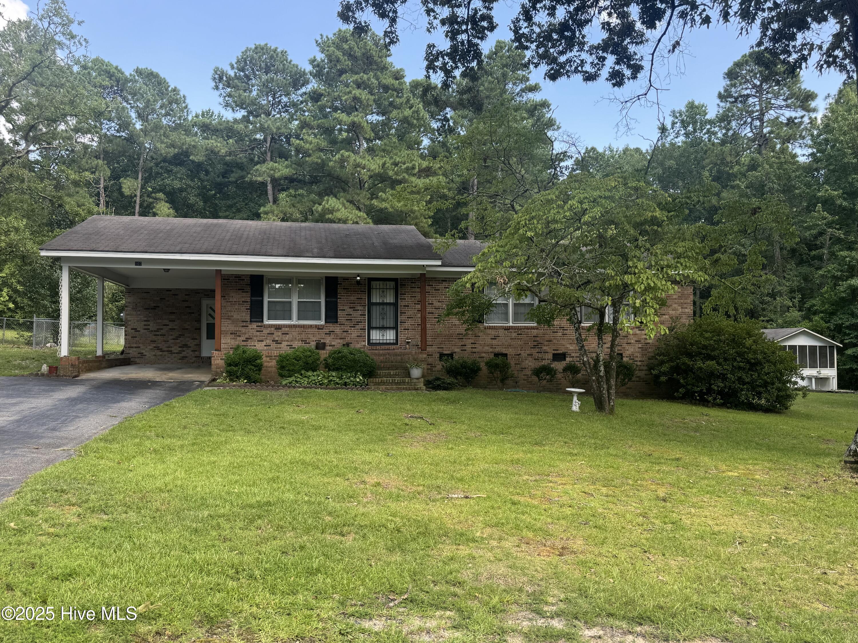107 Brooks Street Property Photo 1