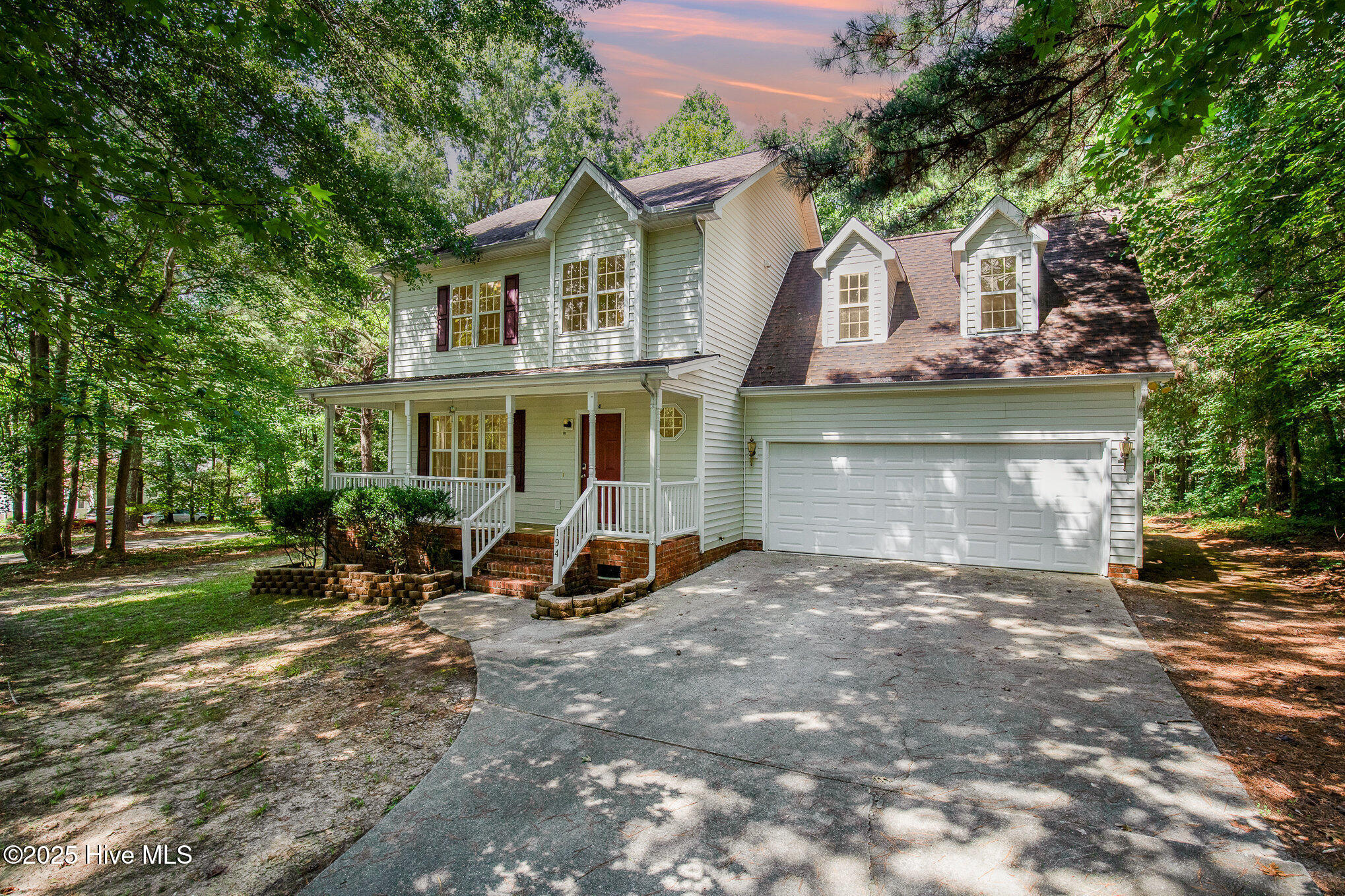 194 Windsor Green Drive Property Photo 1