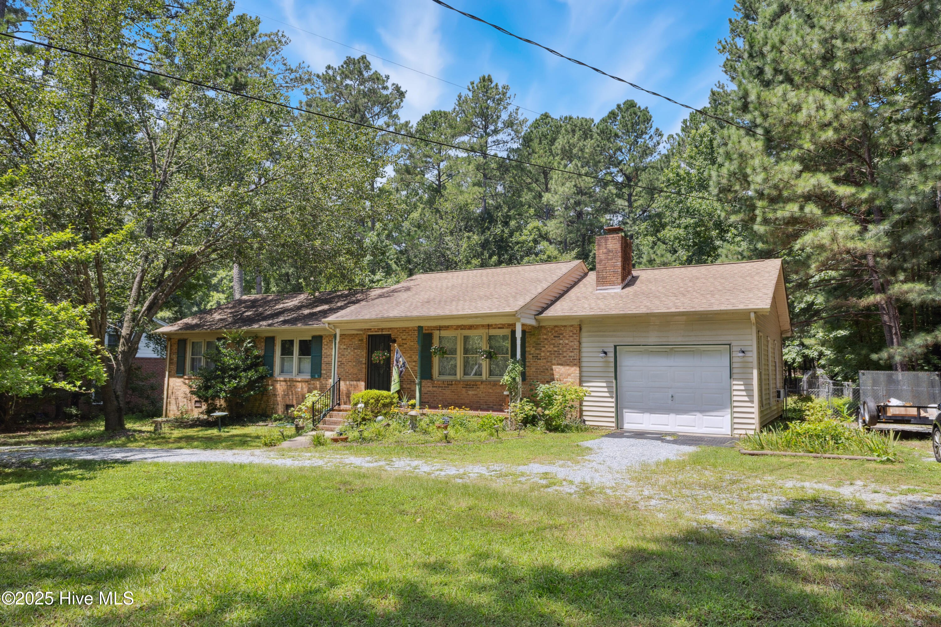 6205 Dello Street Property Photo 1