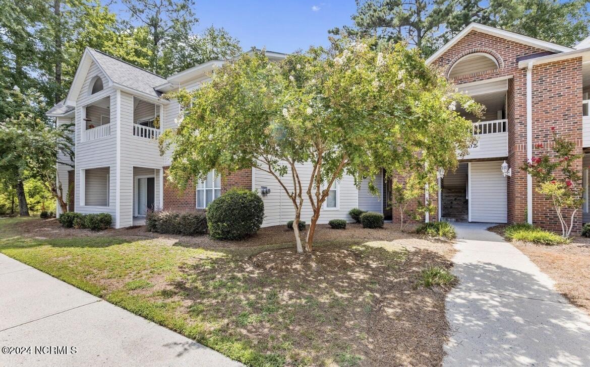 1102 Turtle Creek Road E Property Photo 1