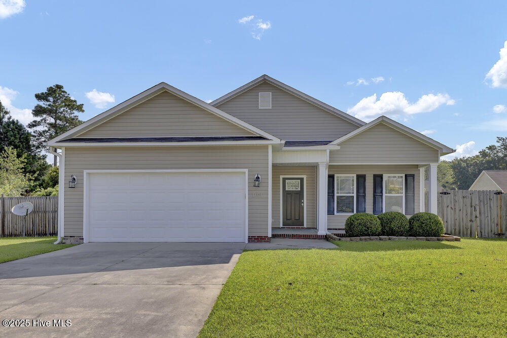 109 Borough Nest Drive Property Photo 1