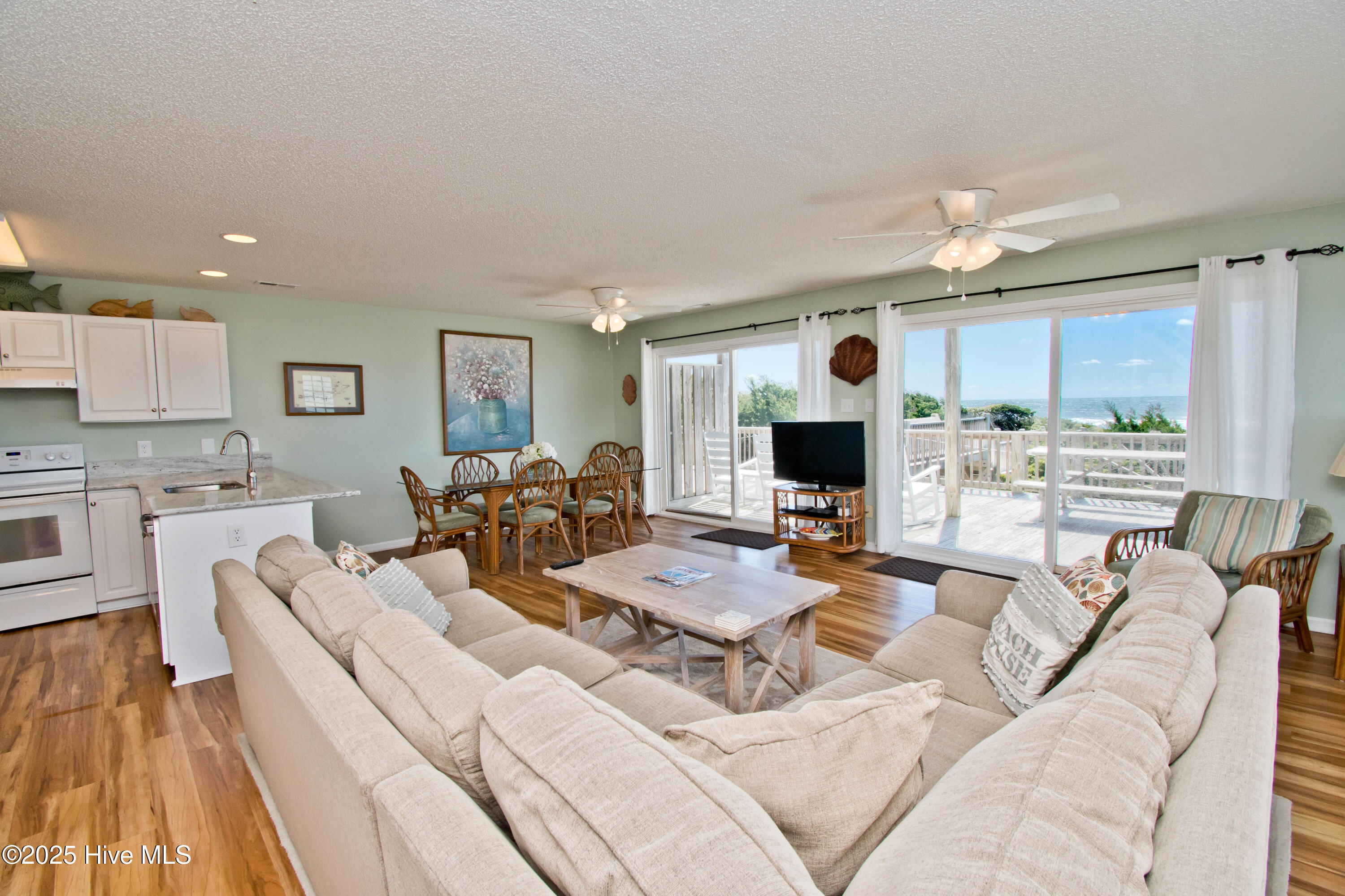 7801 Ocean Drive Property Photo 9