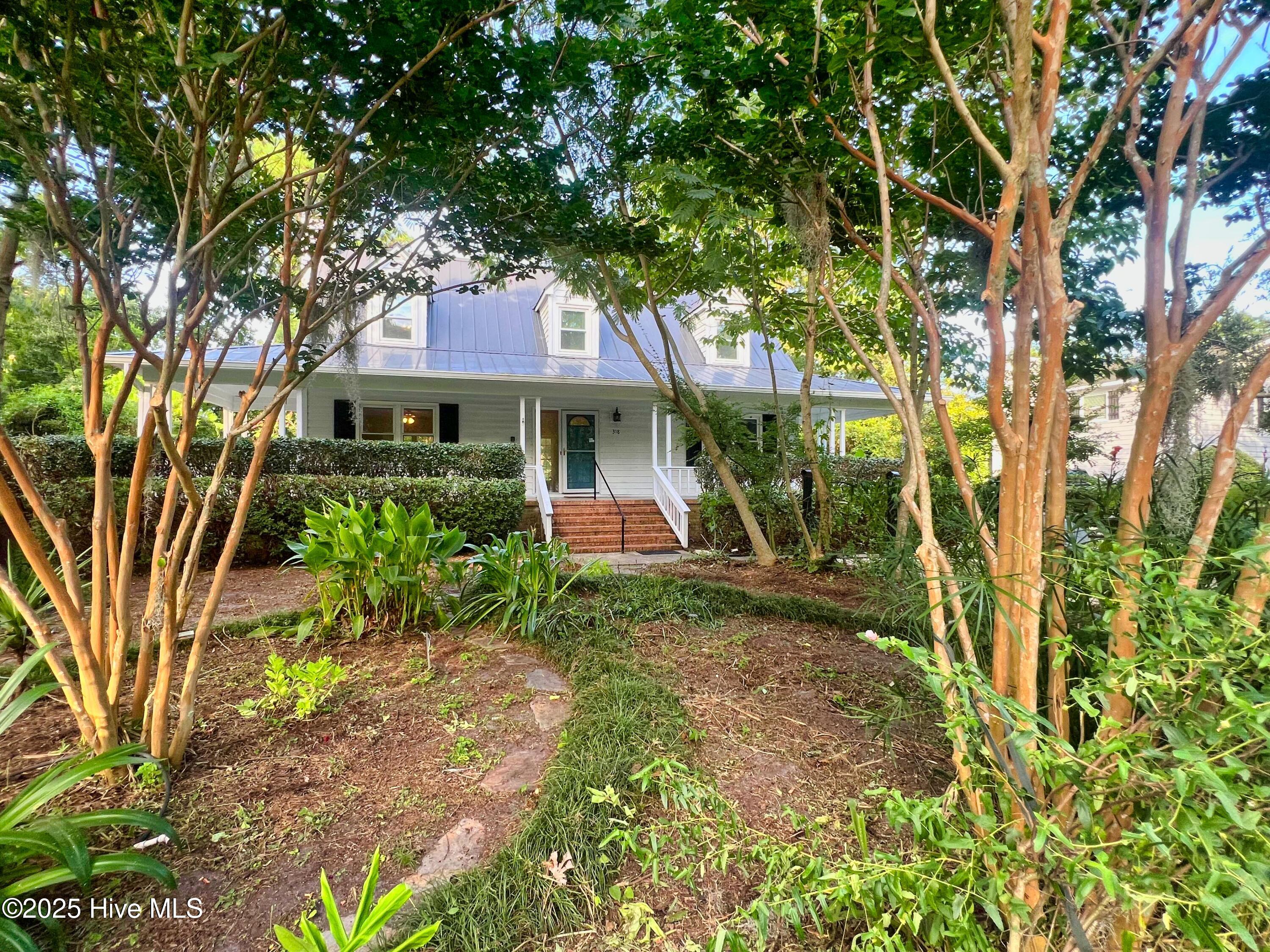 318 Buccaneer Road Property Photo 1