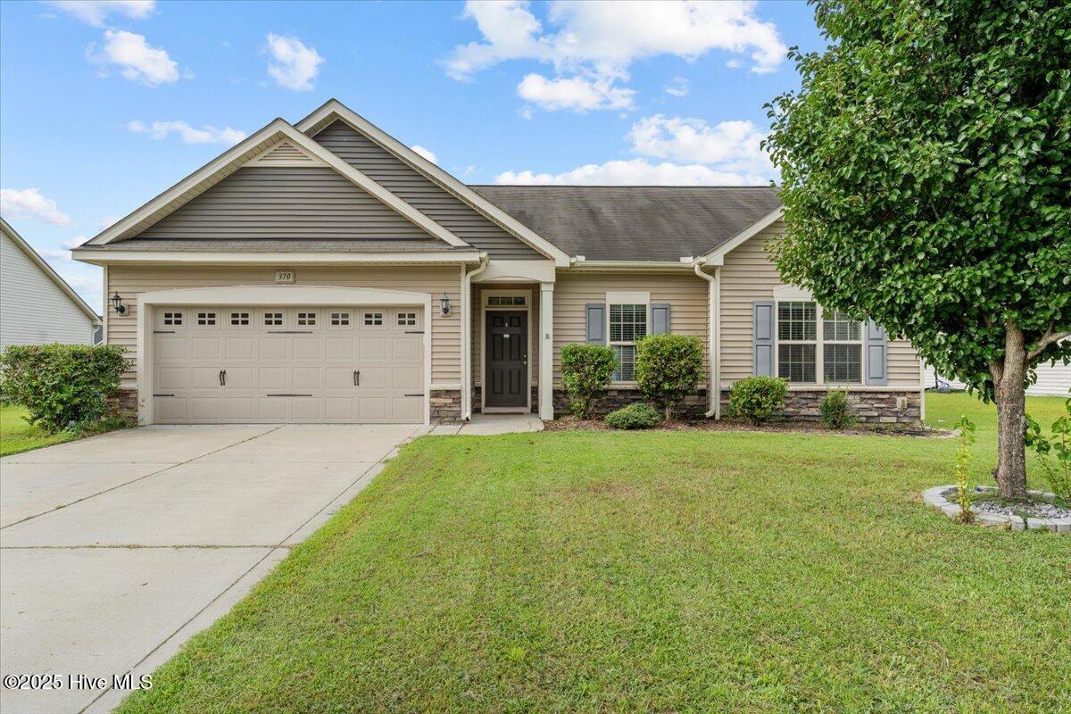 370 Roanoke Drive Property Photo 1