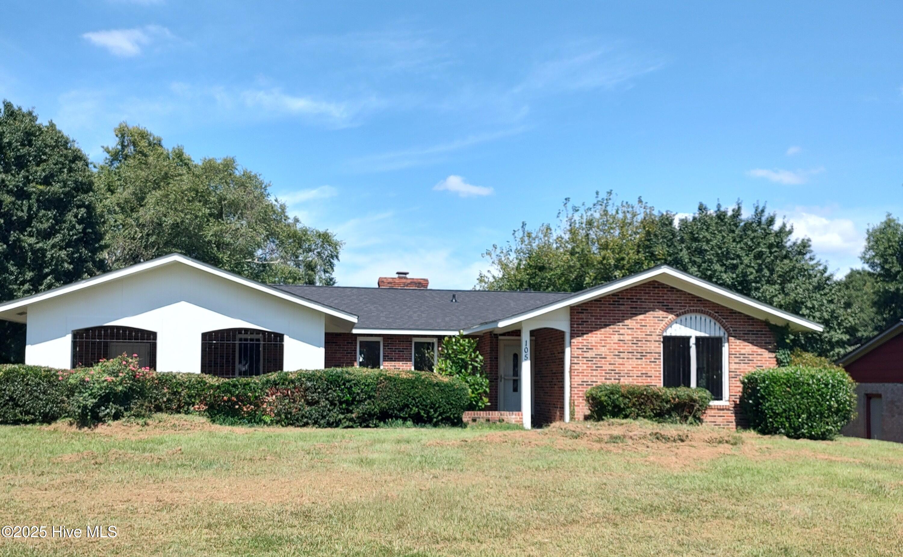 105 Allison Drive Property Photo 1