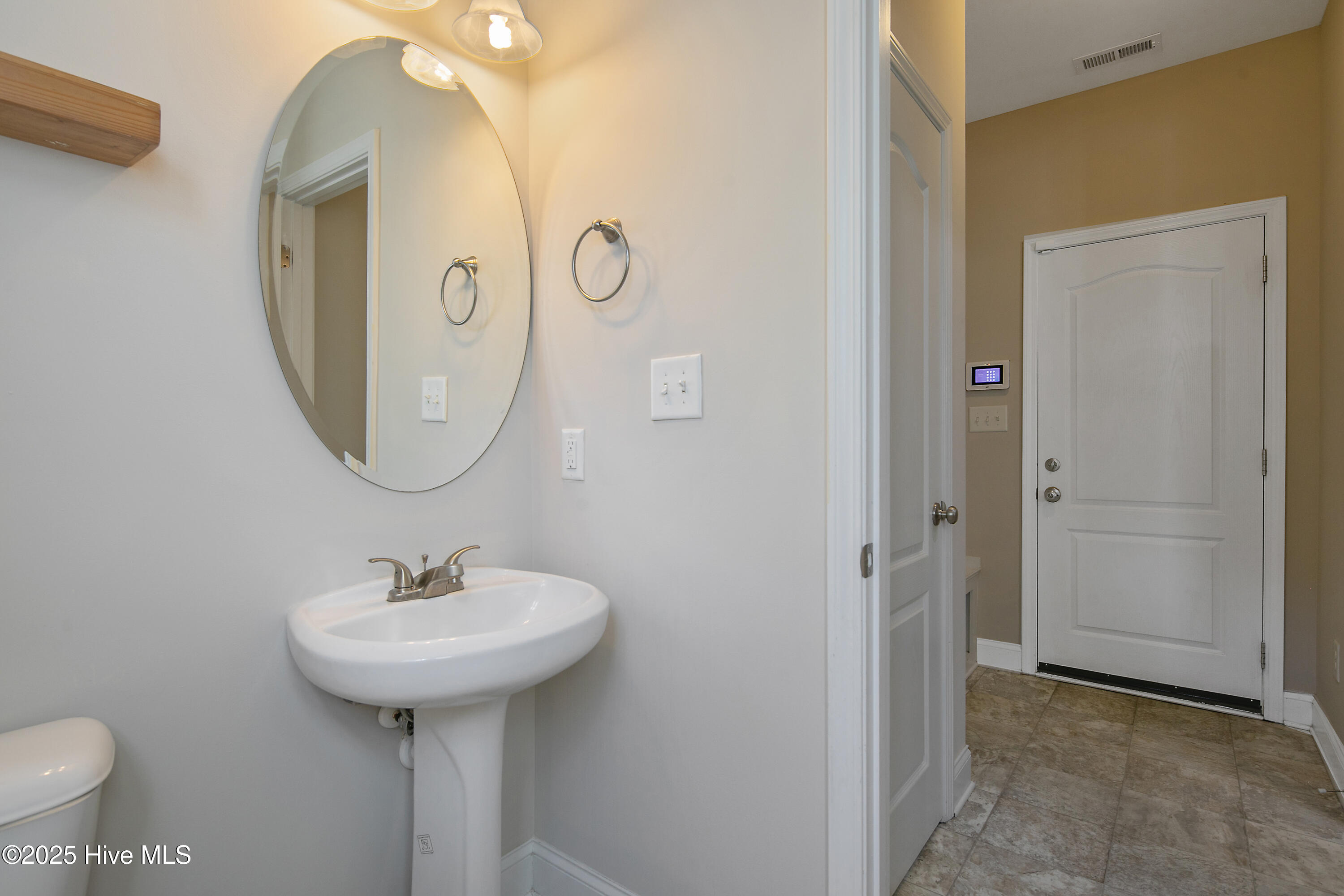 3904 Limwert Lane Property Photo 24