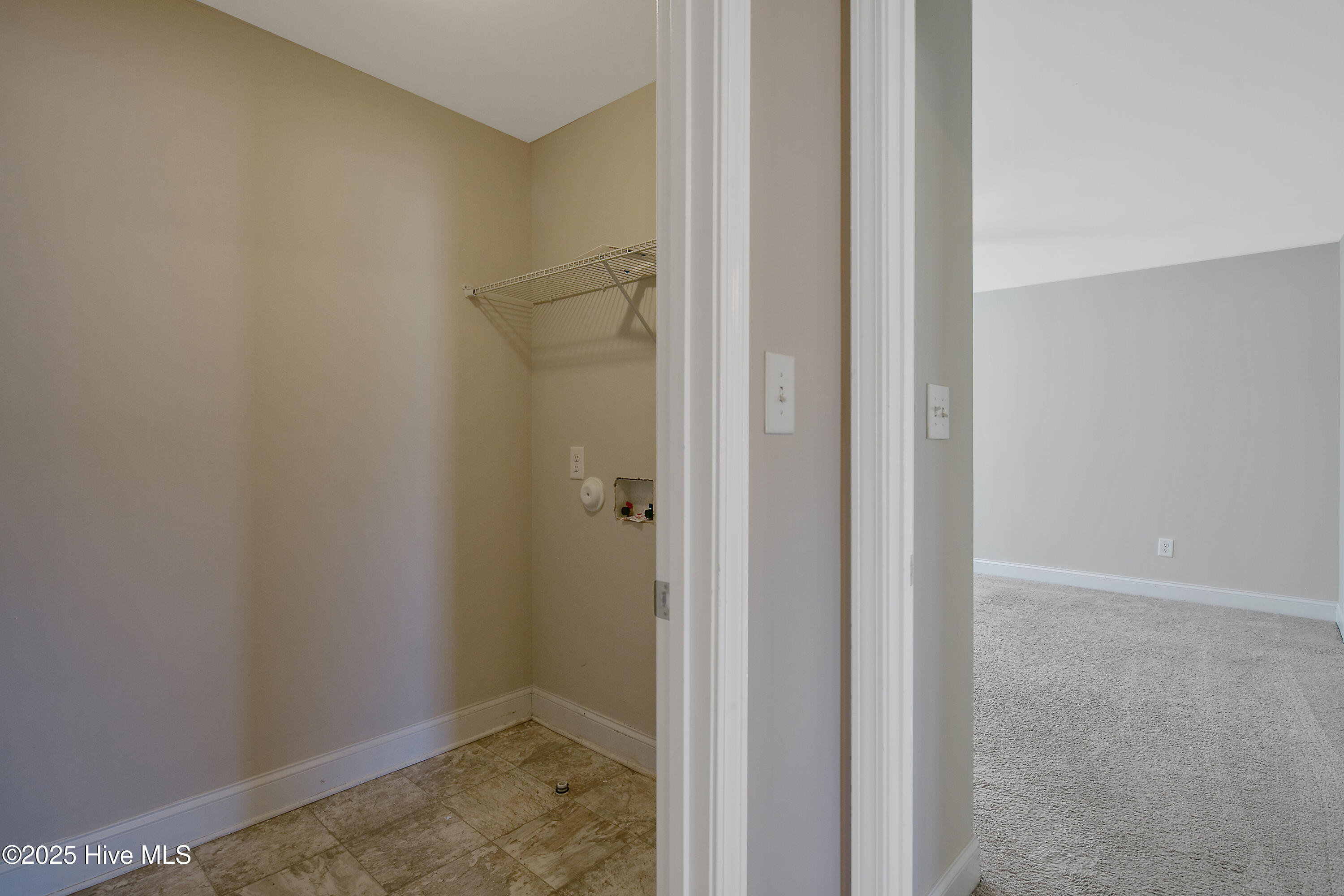 3904 Limwert Lane Property Photo 43