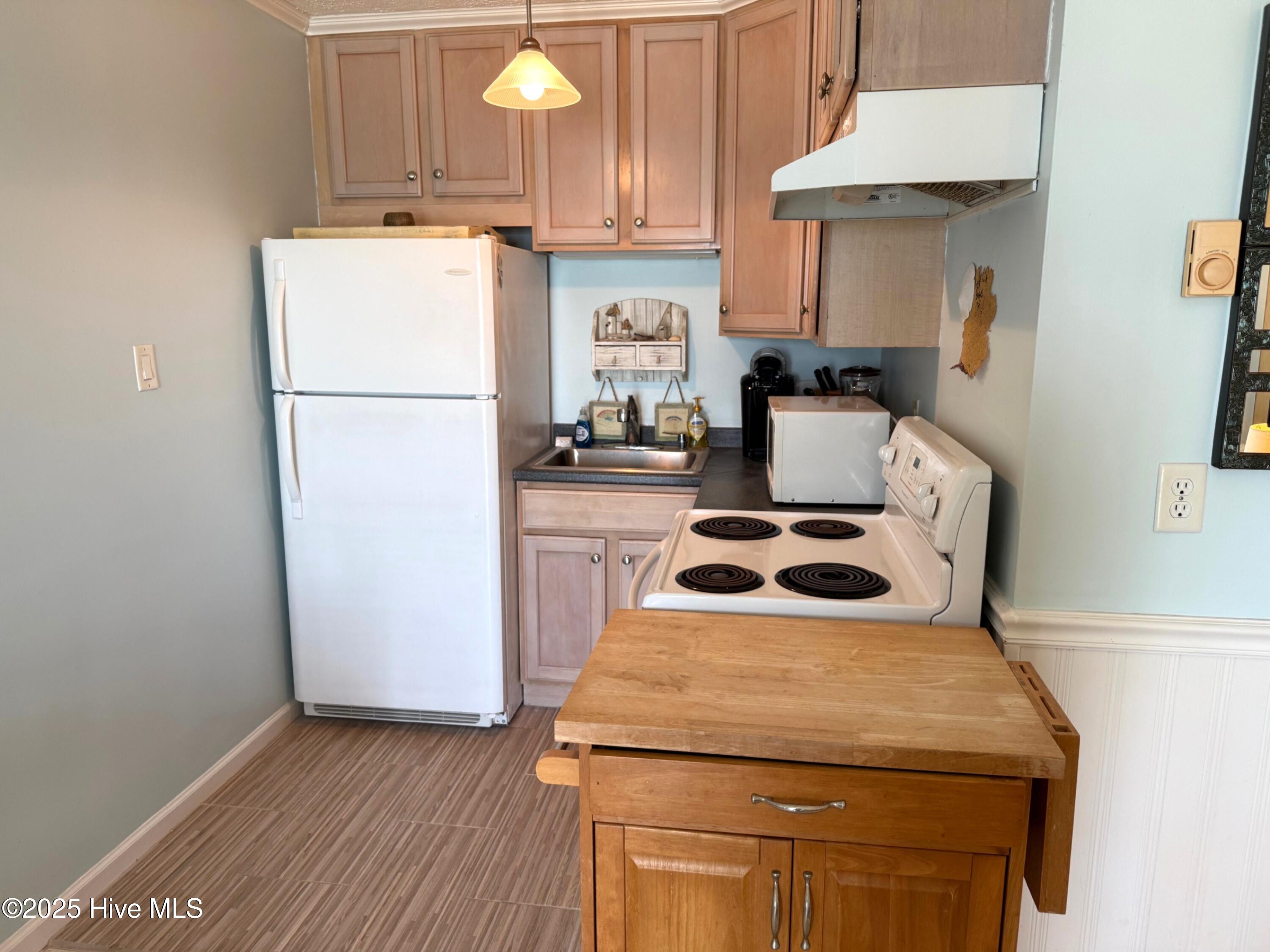 2210 New River Inlet Road Unit 357 Property Photo 11