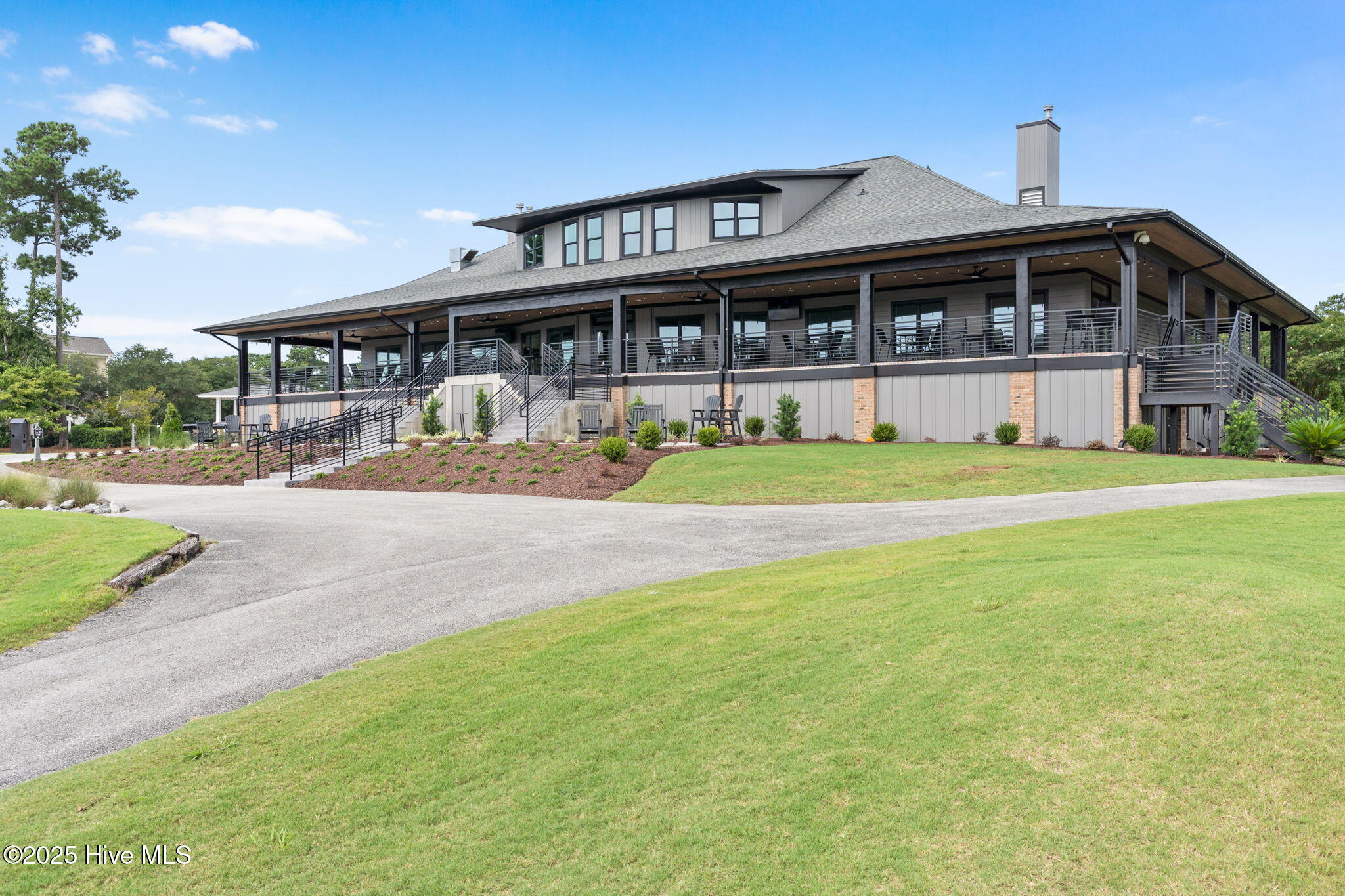 484 Emerald Valley Drive Property Photo 19