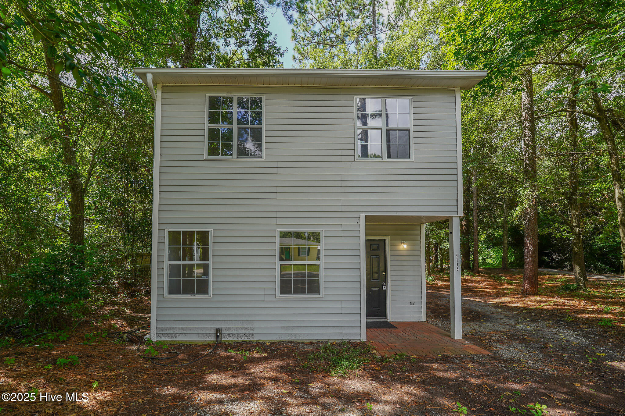 4118 Peachtree Avenue
