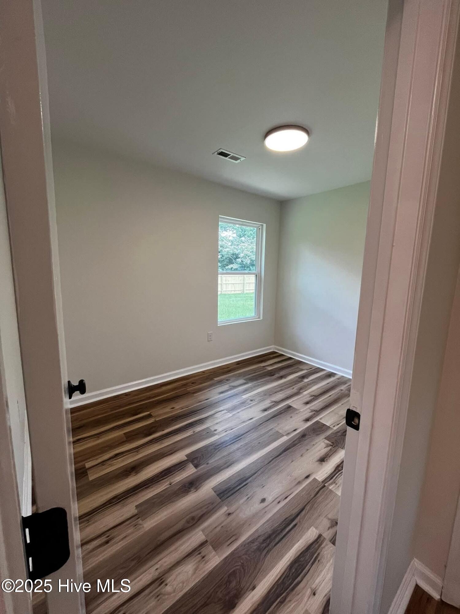 711 Smith Lane Property Photo 13