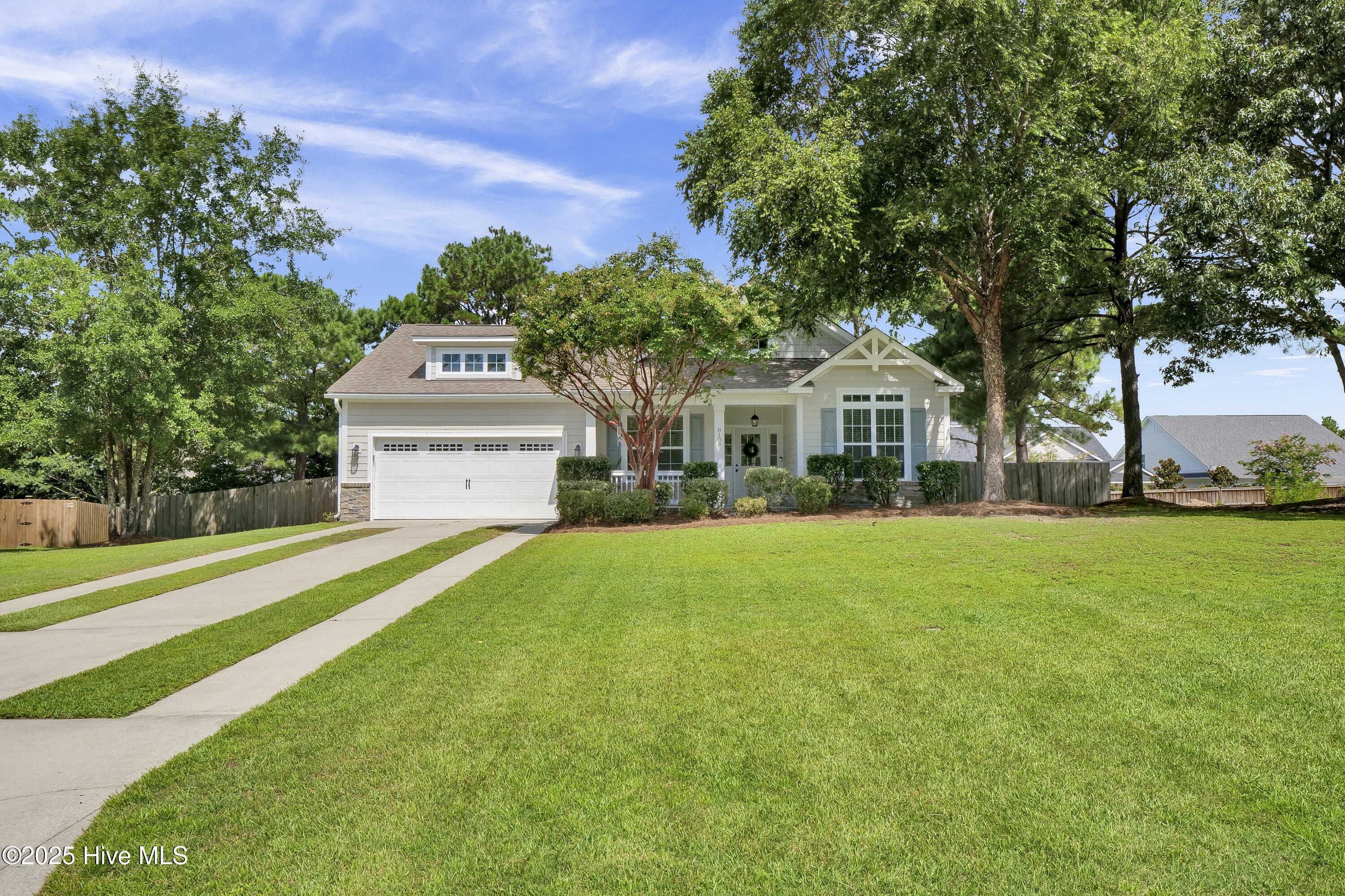 8109 Saltcedar Drive Property Photo 1