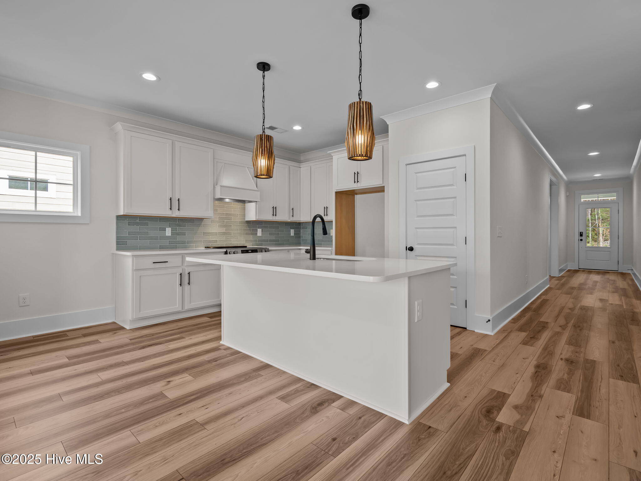 128 Pine View Boulevard Property Photo 5