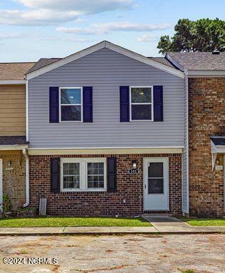 102 Villa Drive Property Photo 1