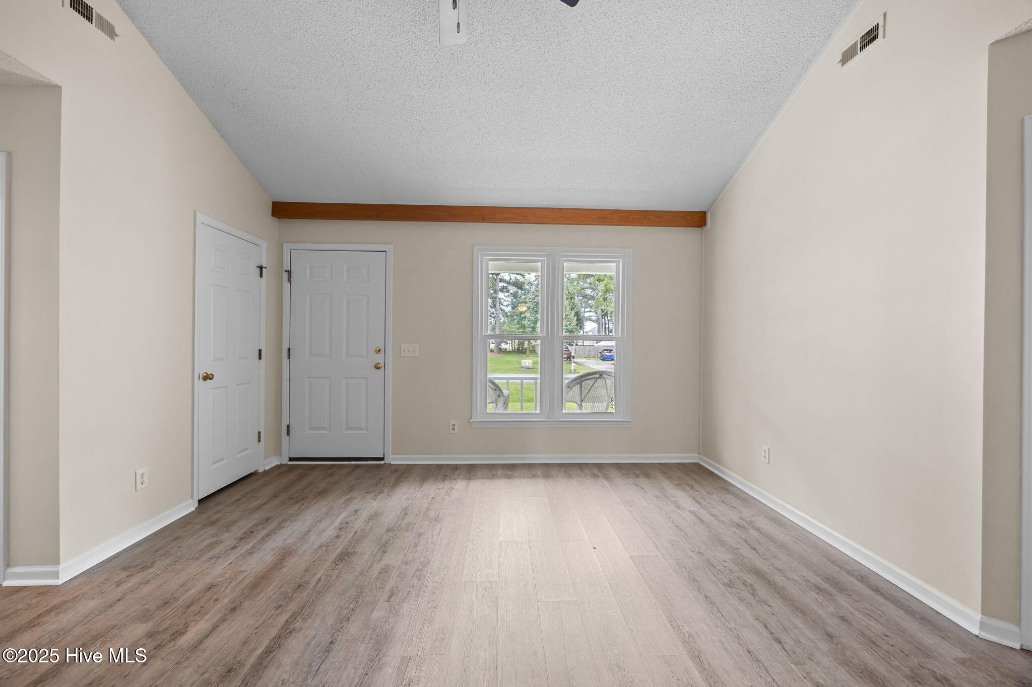 674 Fox Chase Lane Property Photo 16