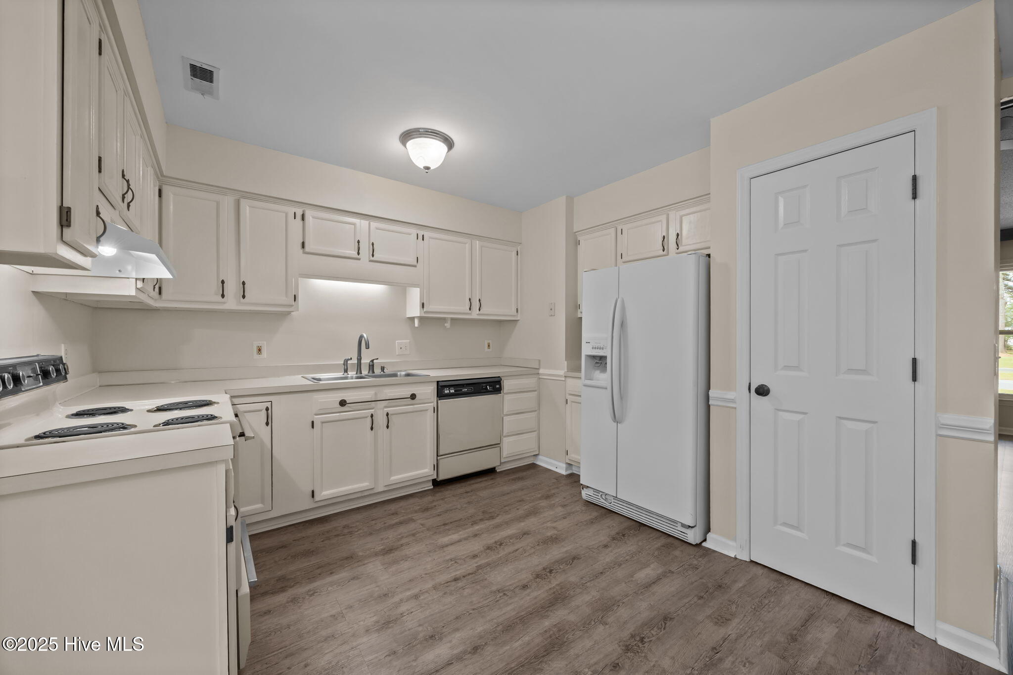 674 Fox Chase Lane Property Photo 40