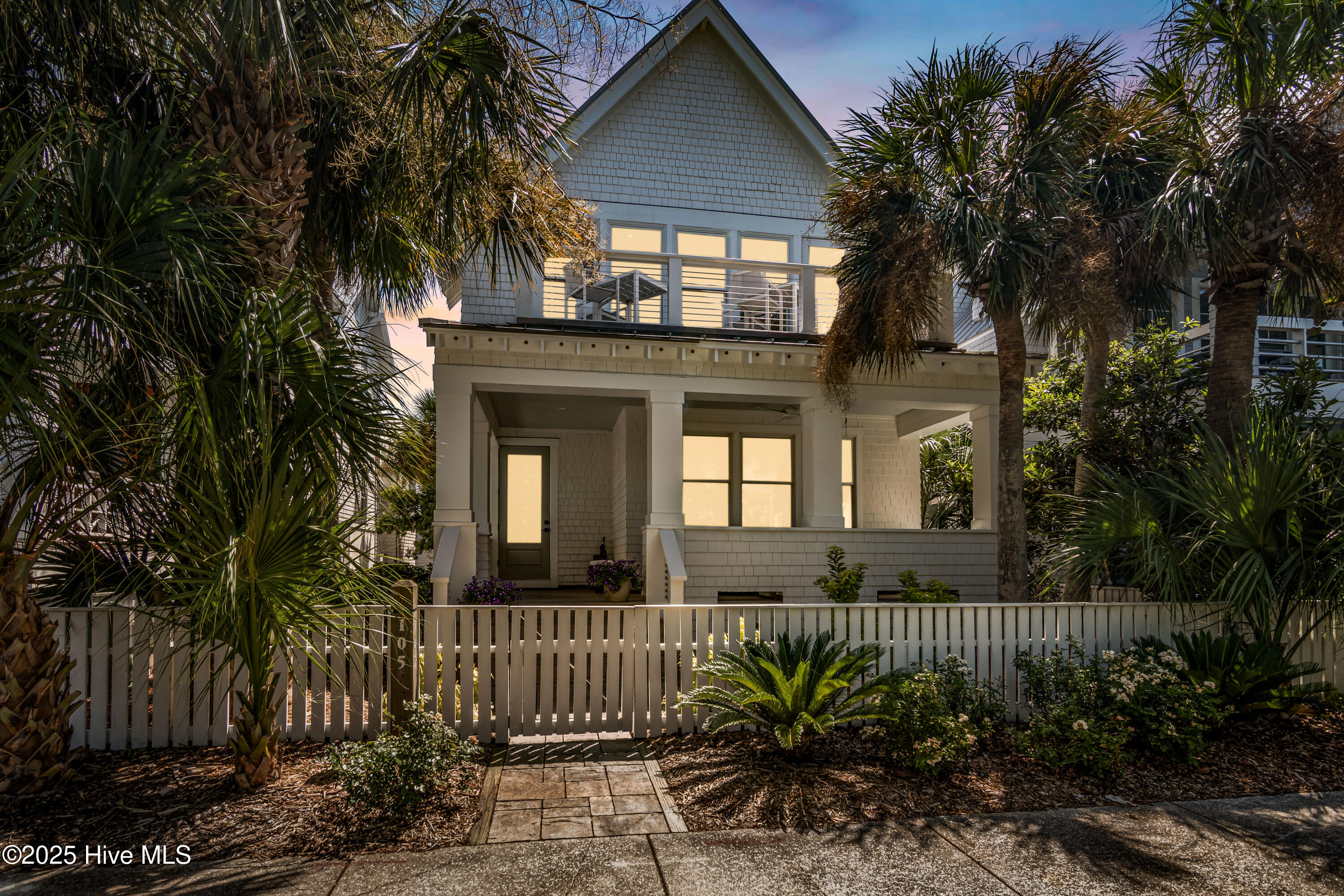 105 Turks Head Court Property Photo 1