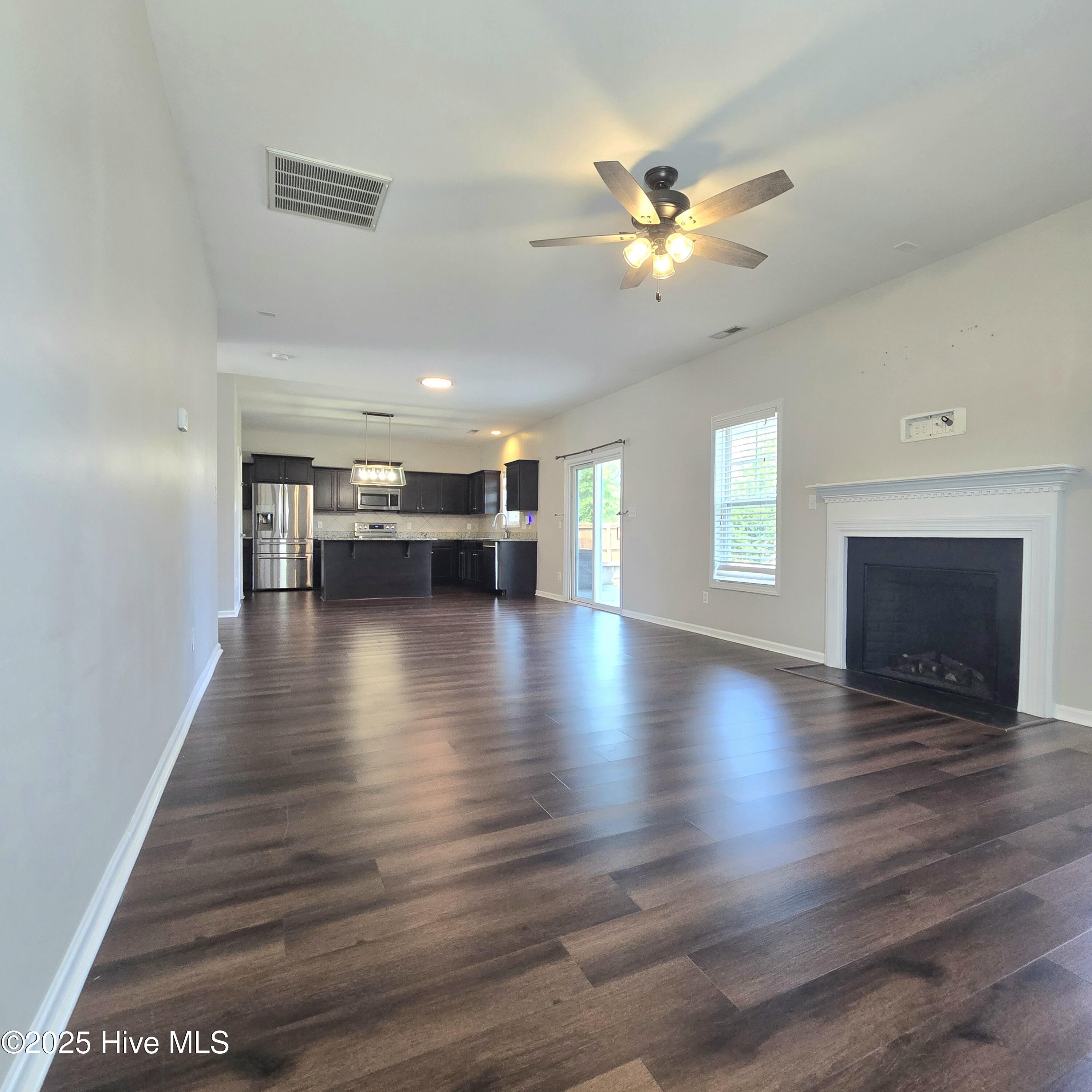 341 Kingston Road Property Photo 28