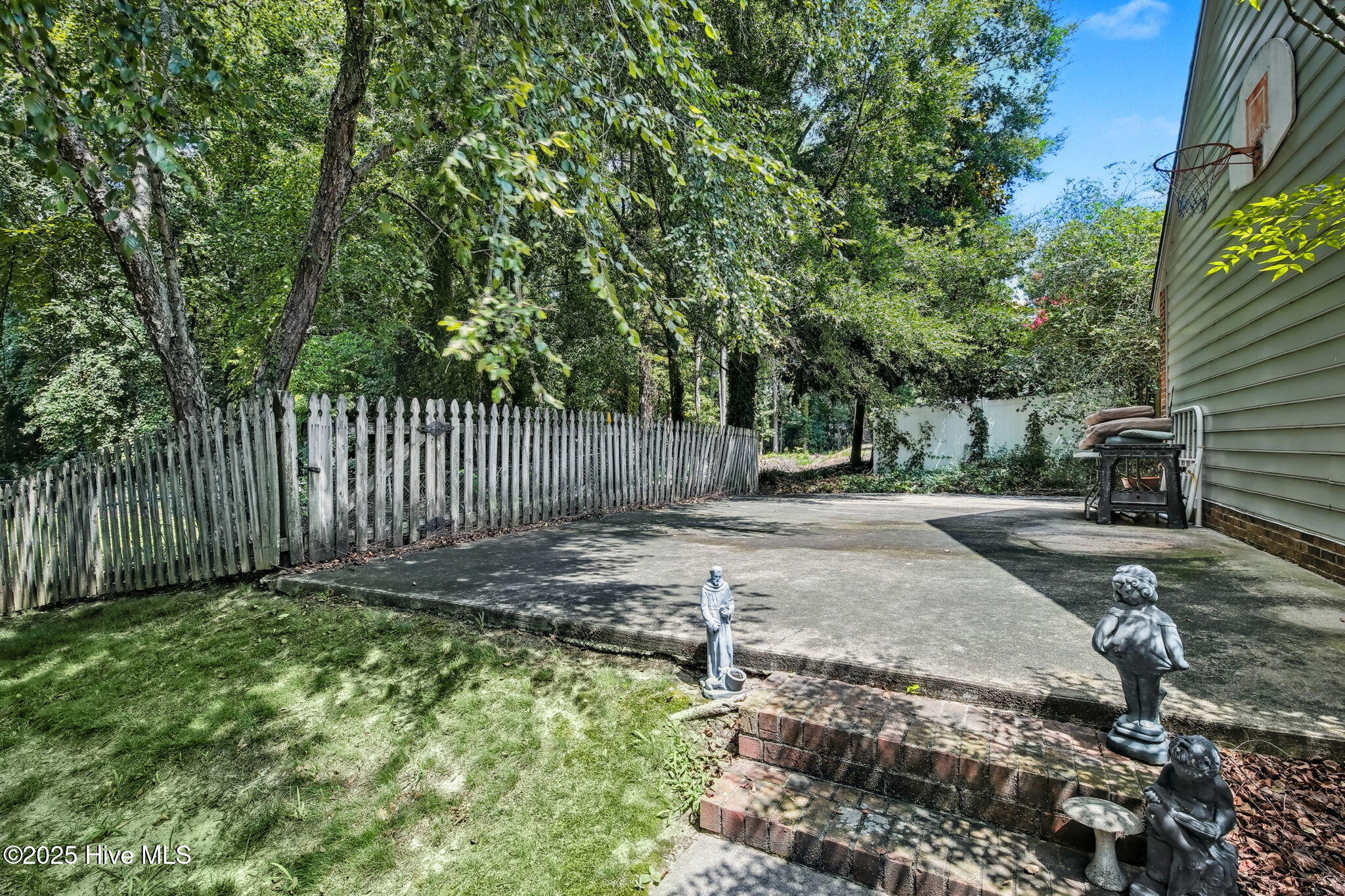 1402 Brookhaven Drive Property Photo 40