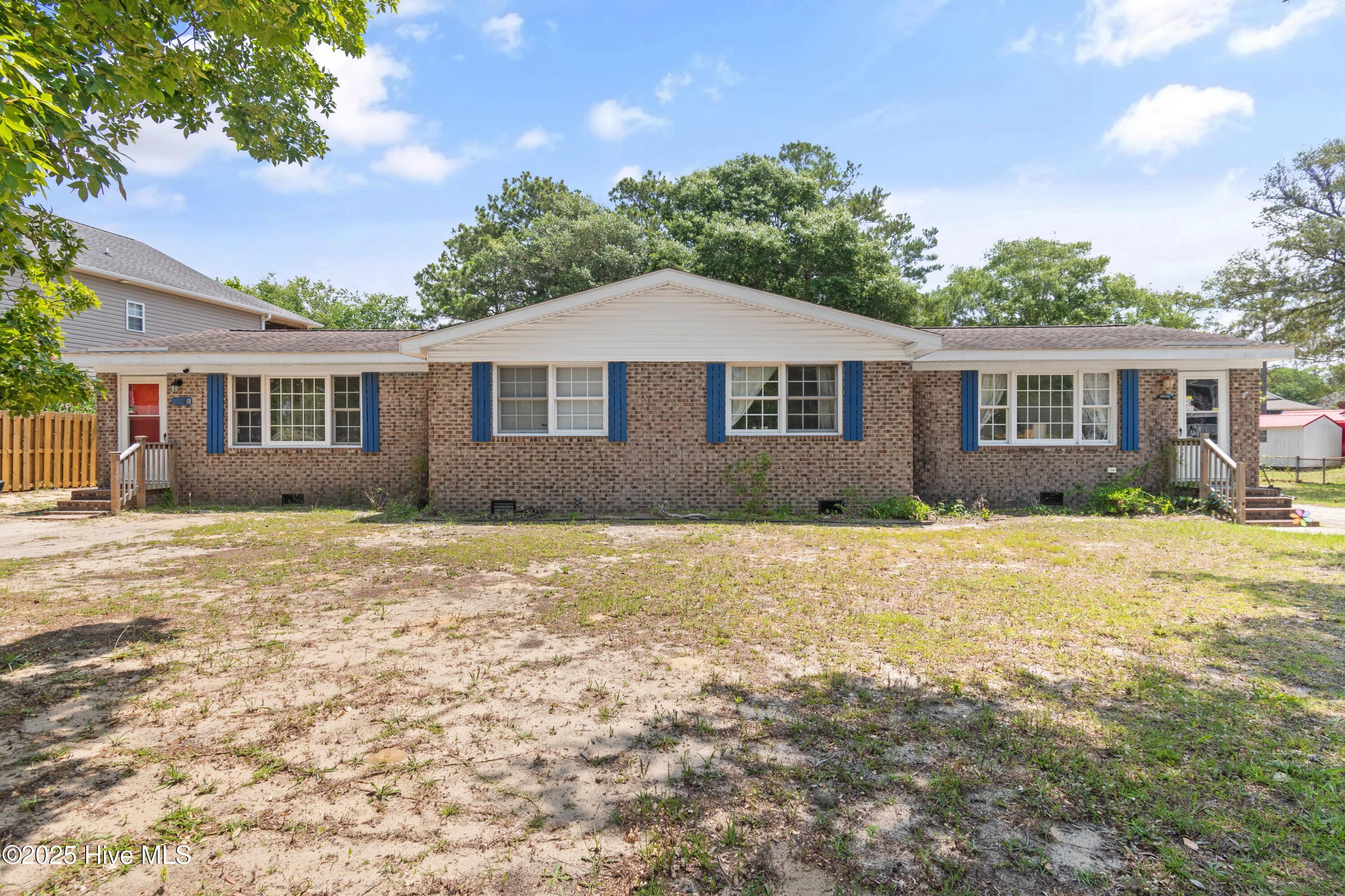 2902 E Oak Island Drive A&b Property Photo 1