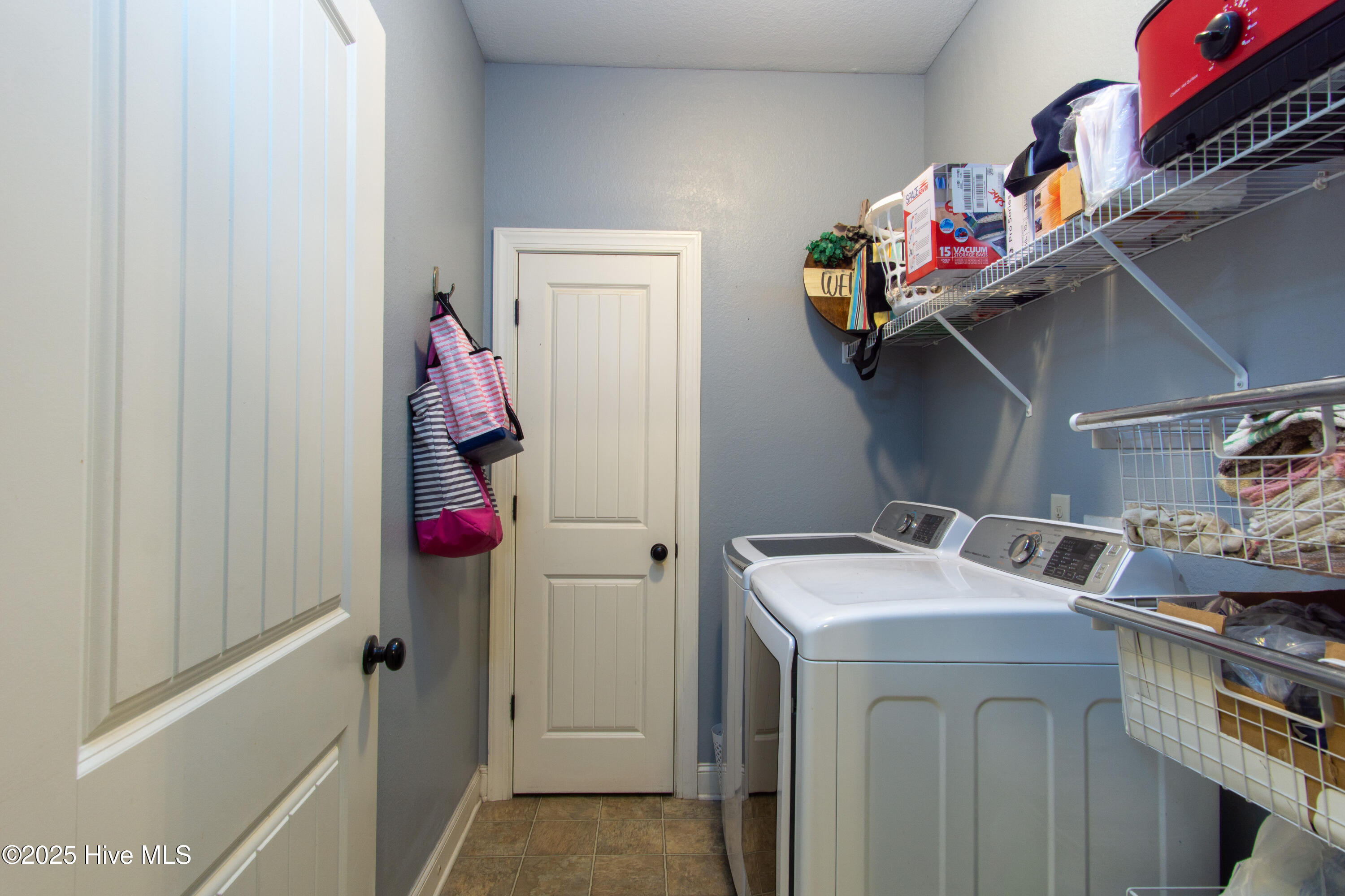 4304 Davencroft Village Drive Property Photo 6