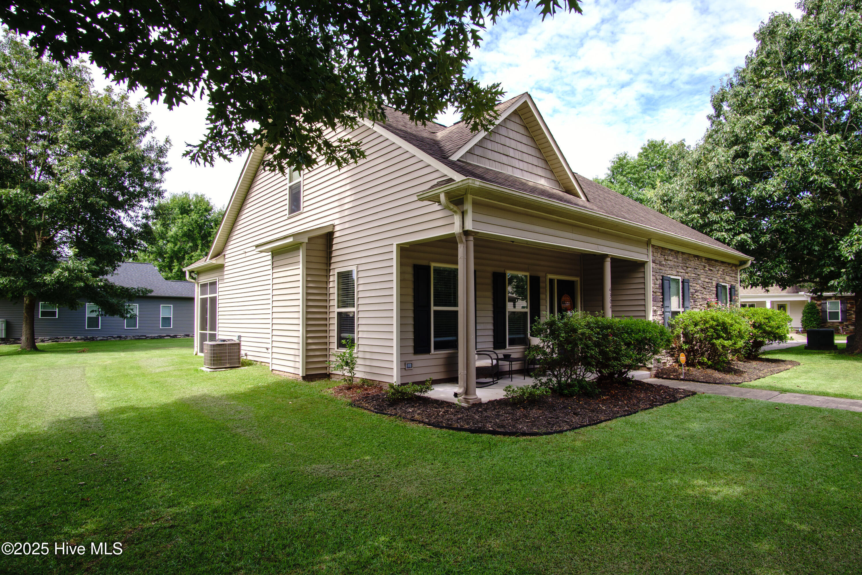 4304 Davencroft Village Drive Property Photo 26