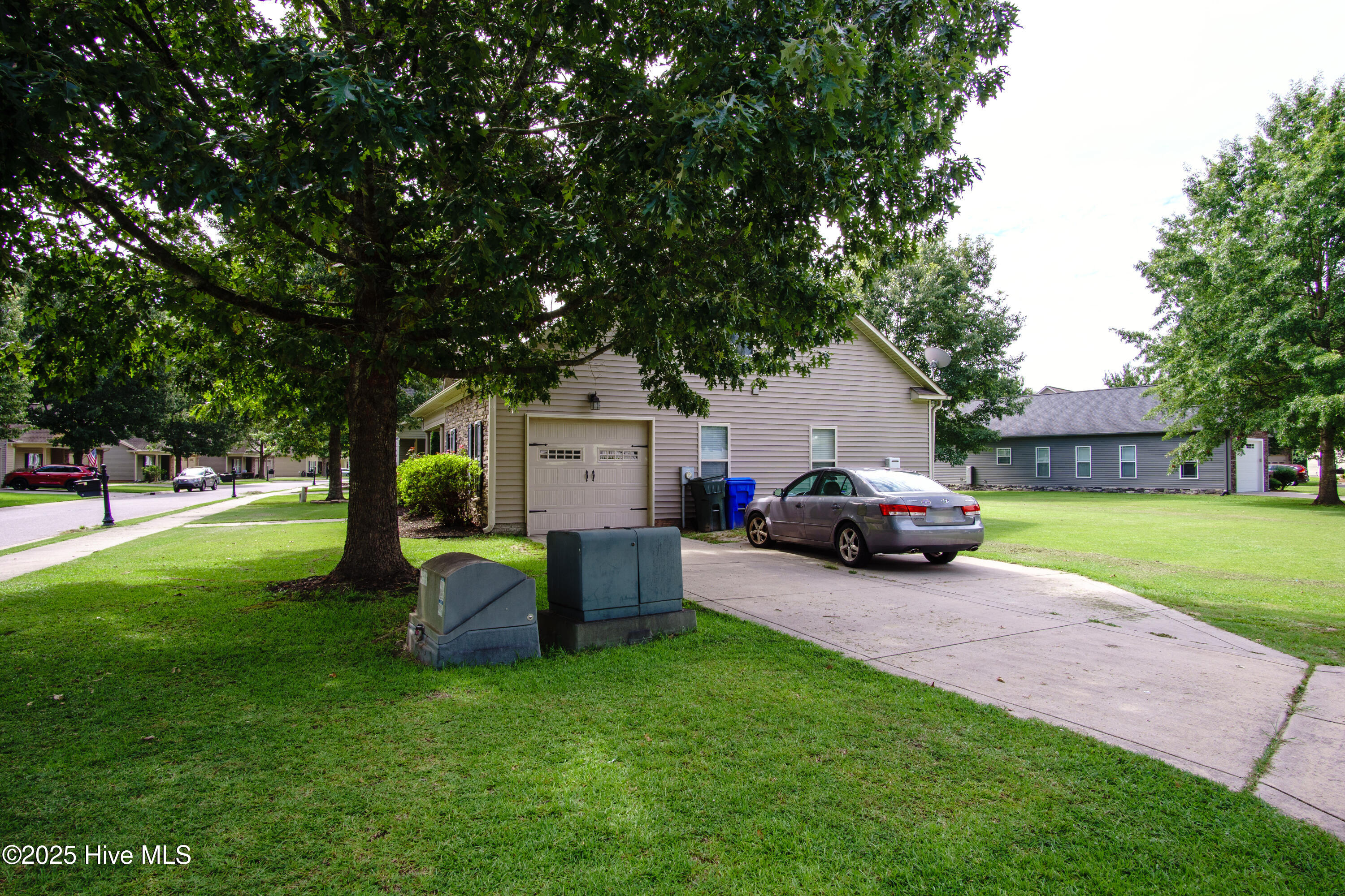 4304 Davencroft Village Drive Property Photo 39