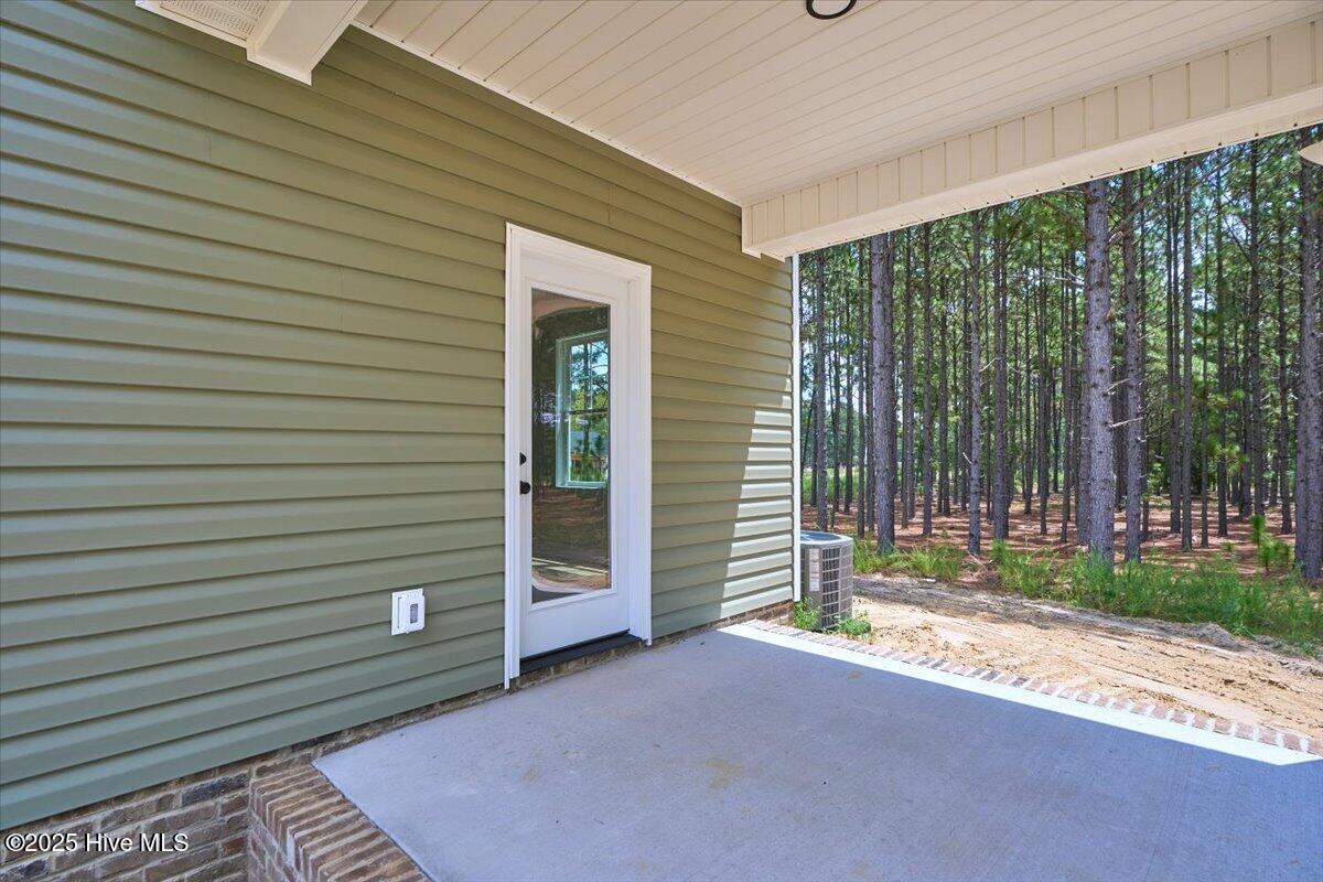 158 Spring Meadows Drive Property Photo 7