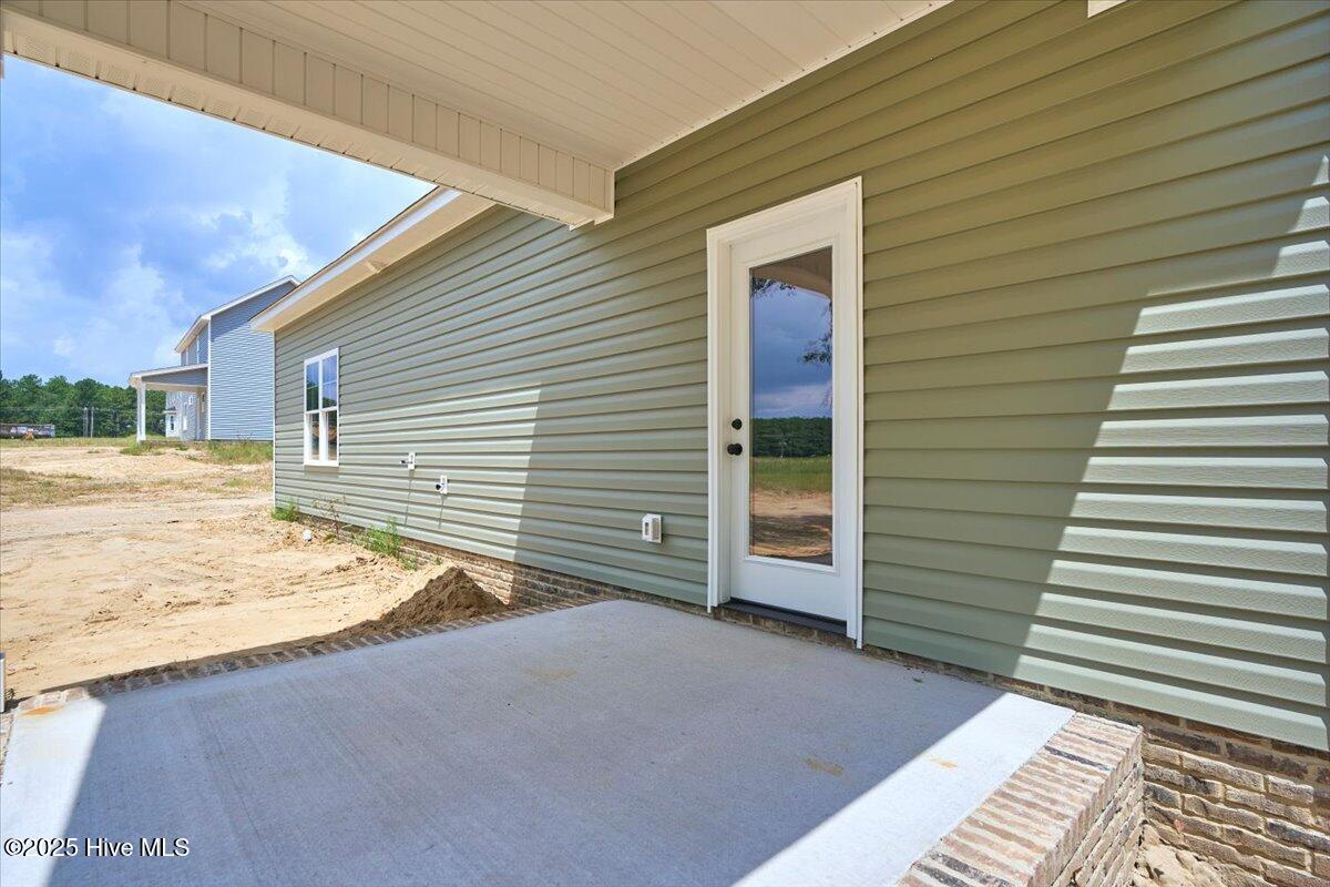158 Spring Meadows Drive Property Photo 8