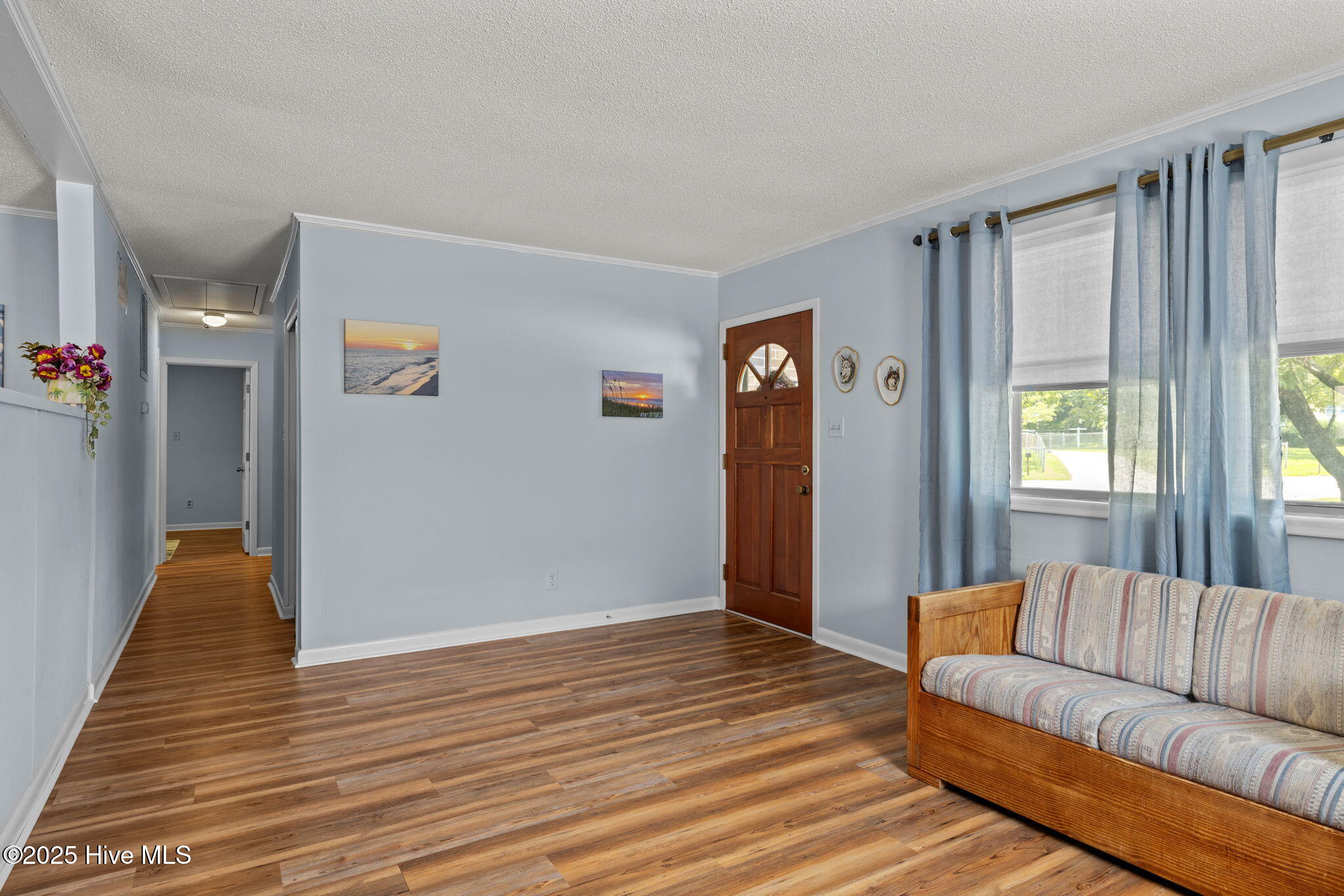 651 W Shore Drive Property Photo 8