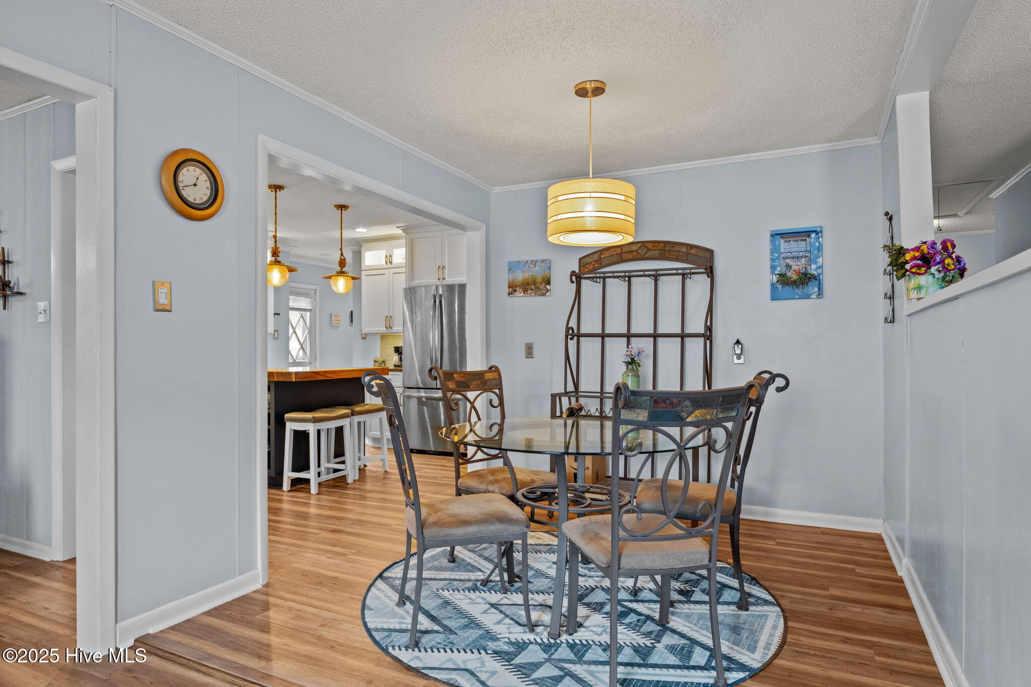 651 W Shore Drive Property Photo 10