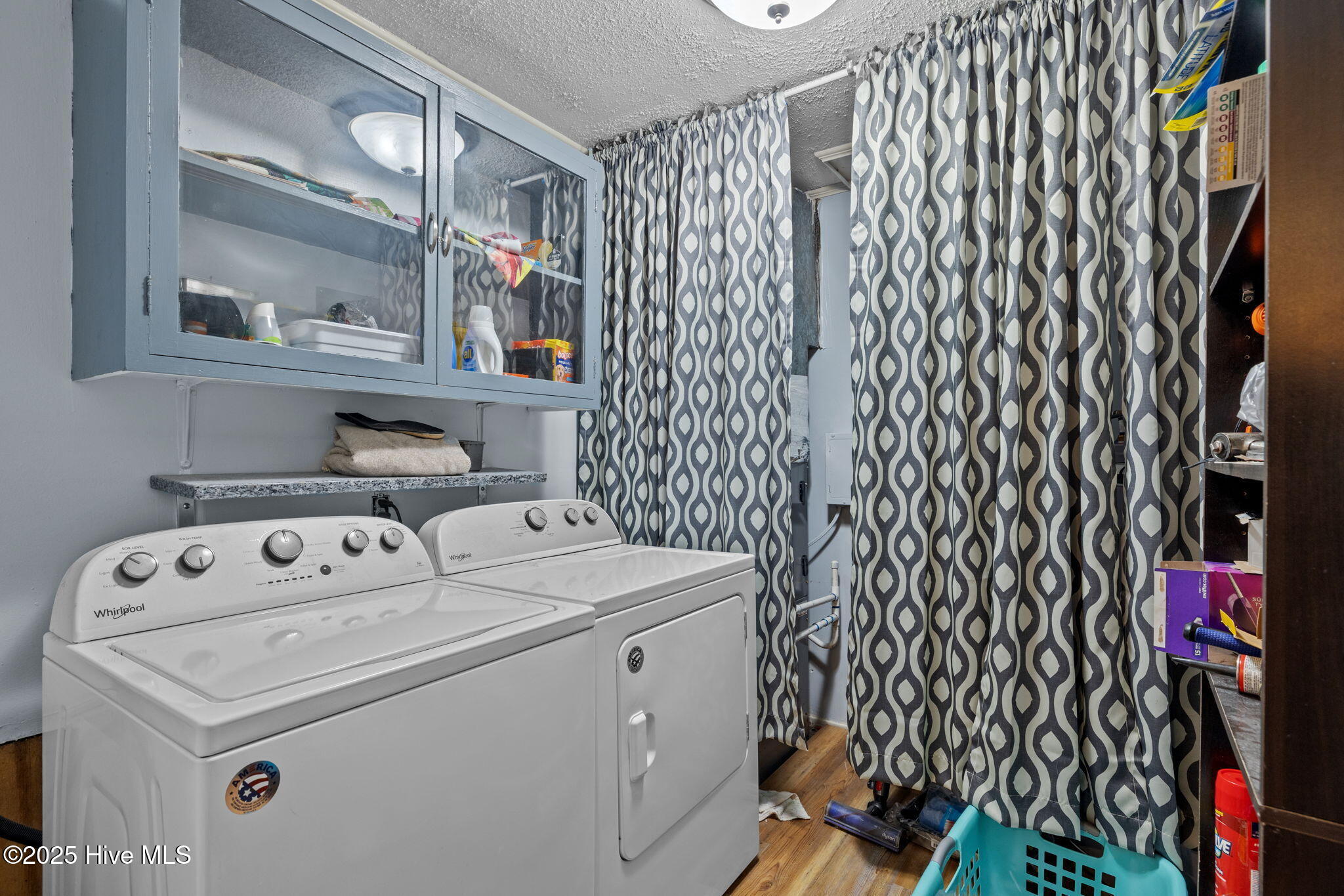 651 W Shore Drive Property Photo 15