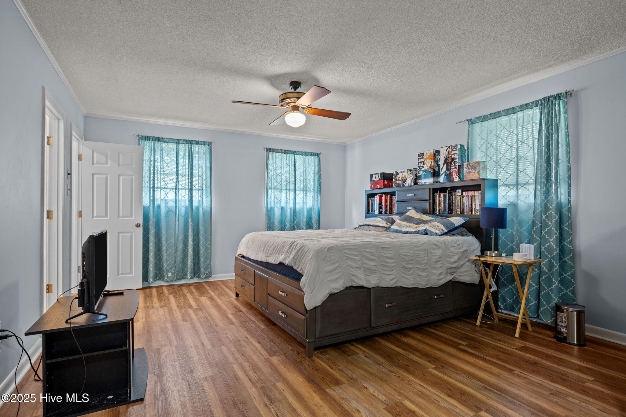 651 W Shore Drive Property Photo 18
