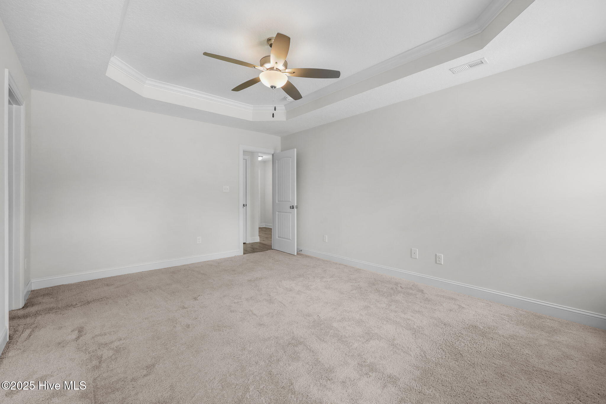 240 Crossroads Store Drive Property Photo 19