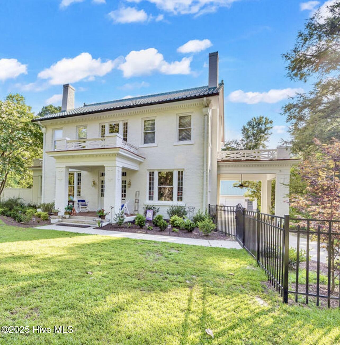 1527 Nash Street Property Photo 1