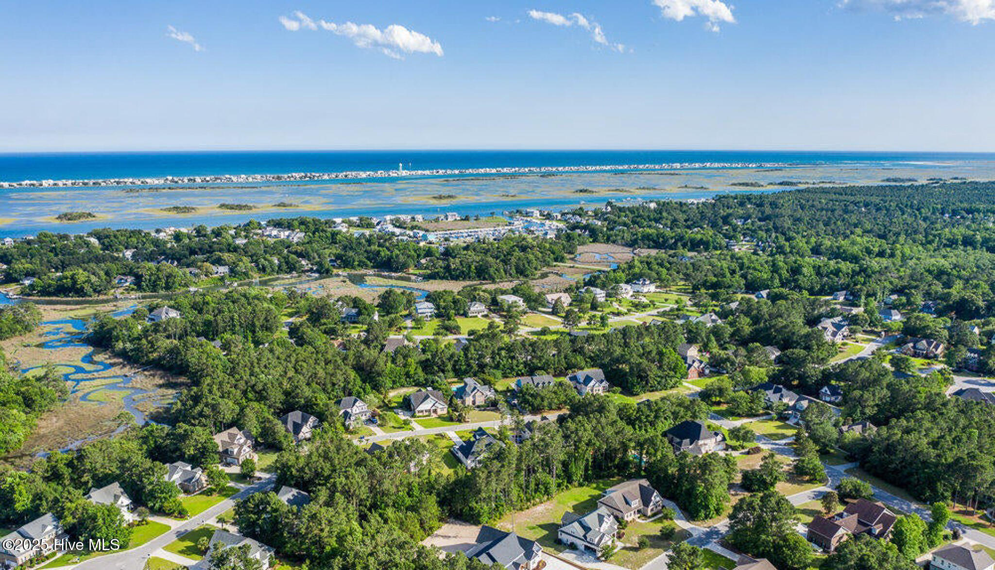 121 Summerset Landing Property Photo 4