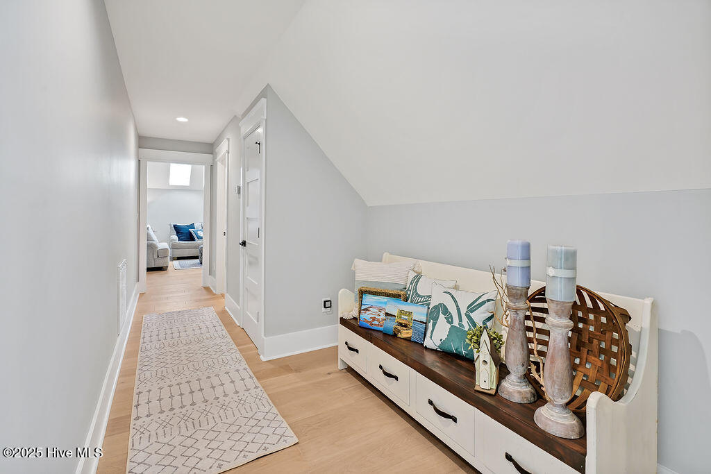 121 Summerset Landing Property Photo 36